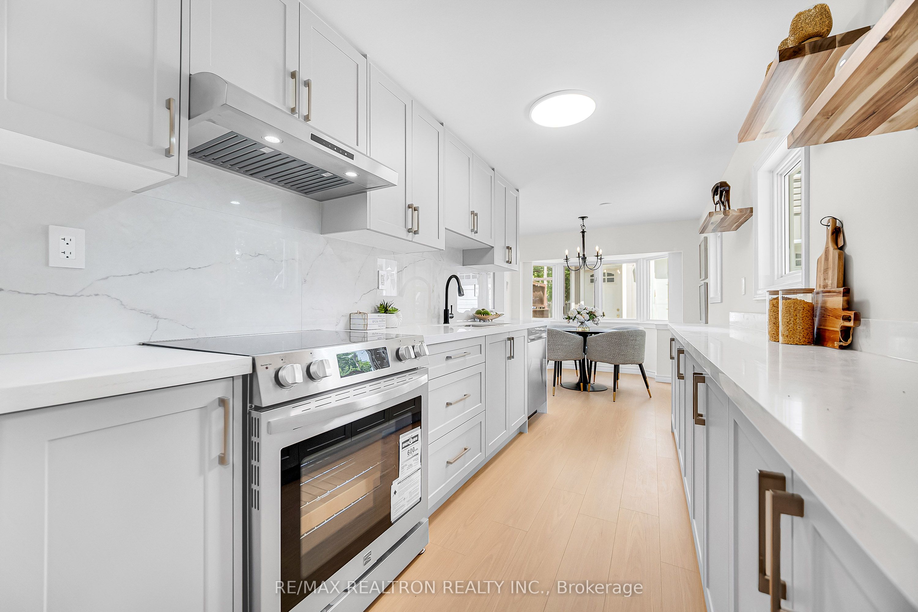 330 Tampa Drive Property Photo 17