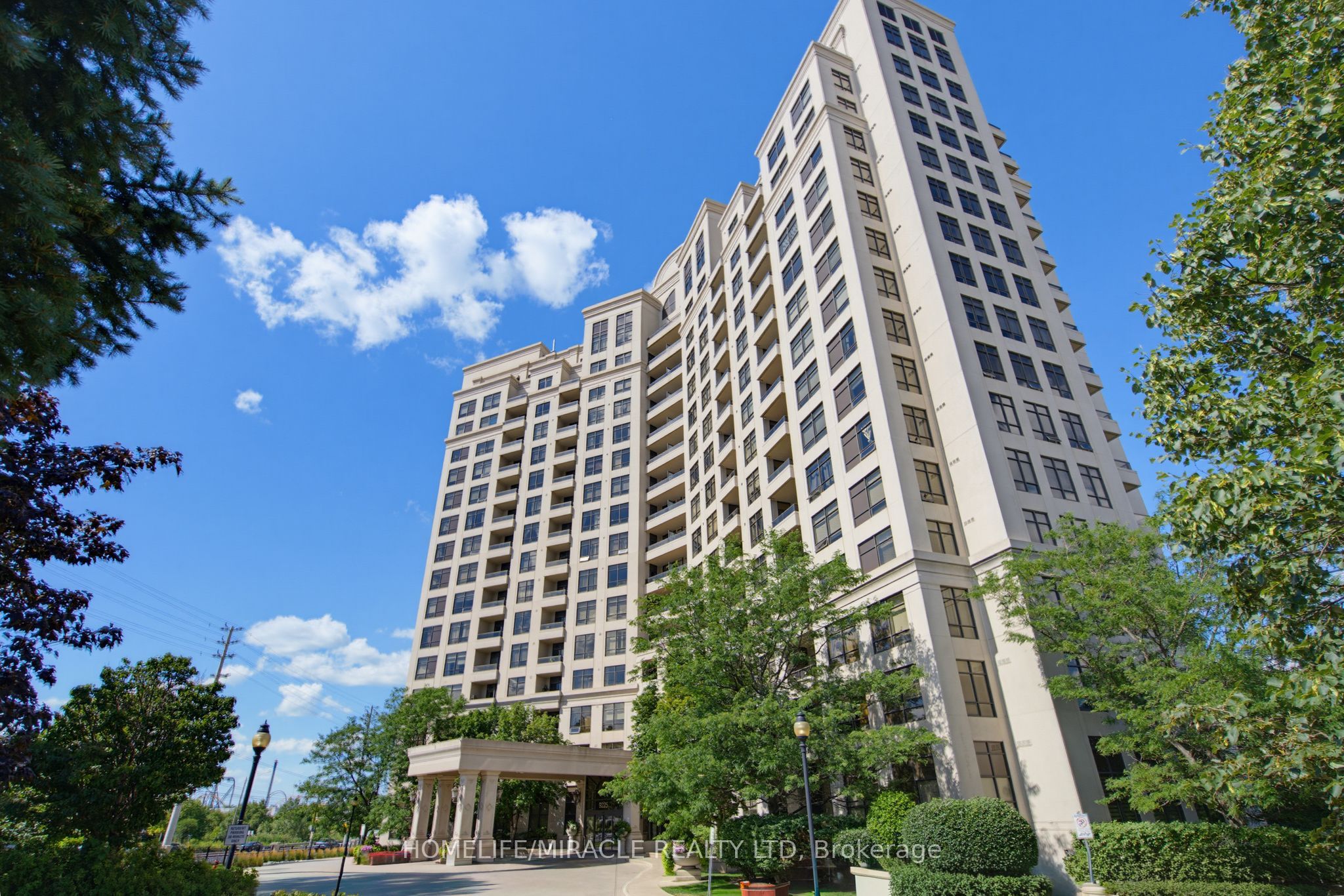 9225 Jane Street 502 Picture