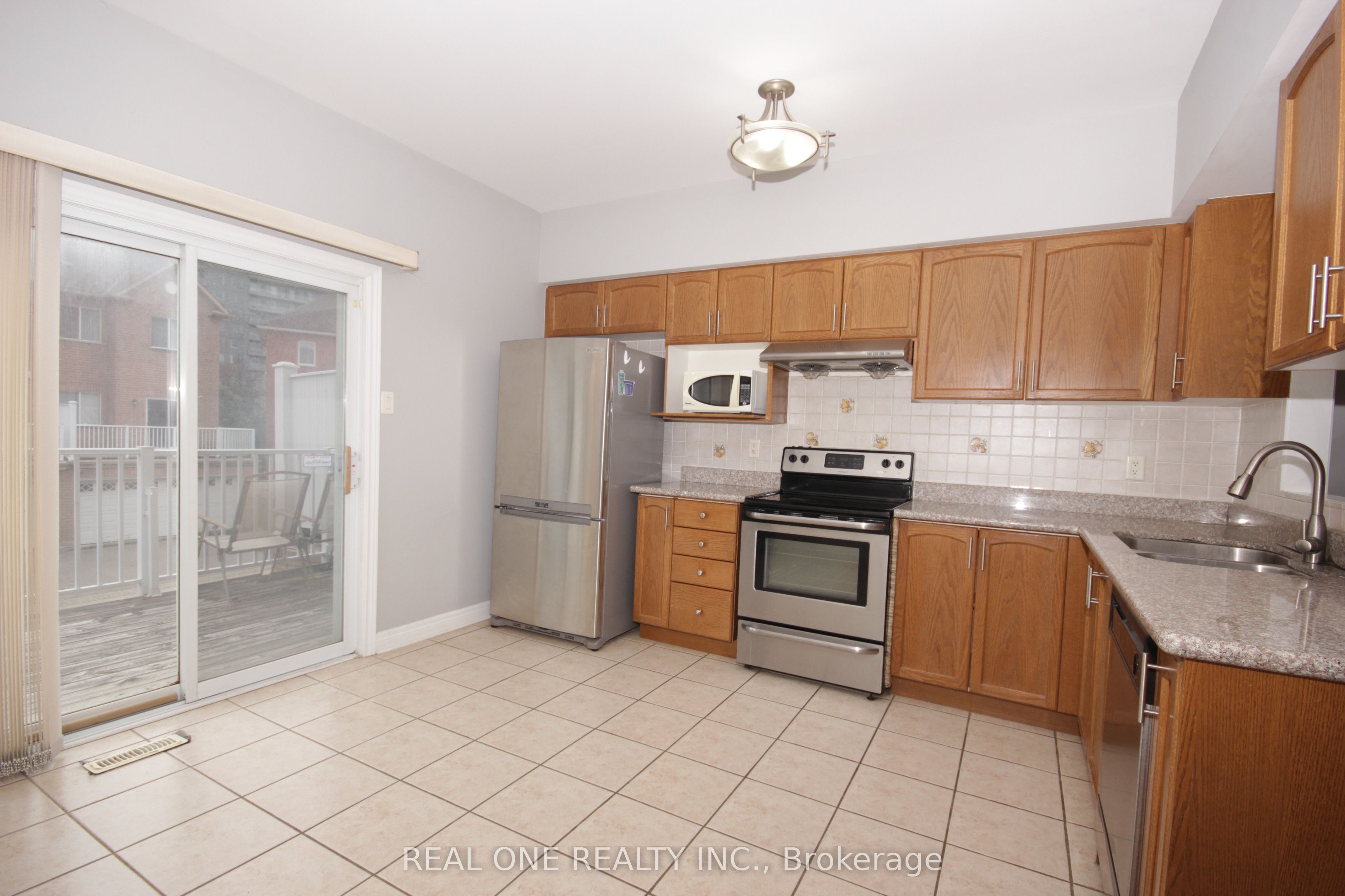 15 Azalea Gate Way Property Photo 3