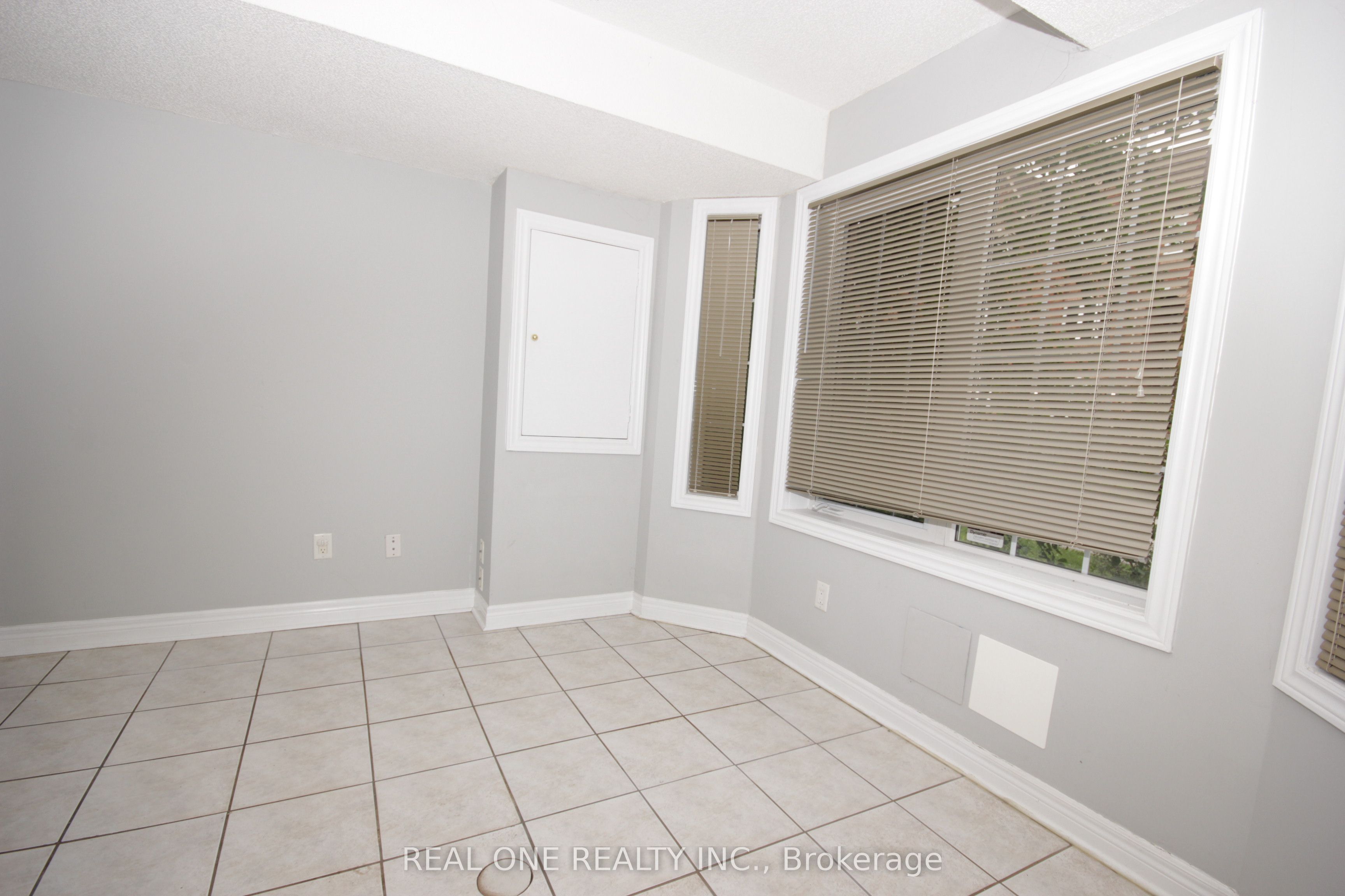 15 Azalea Gate Way Property Photo 19