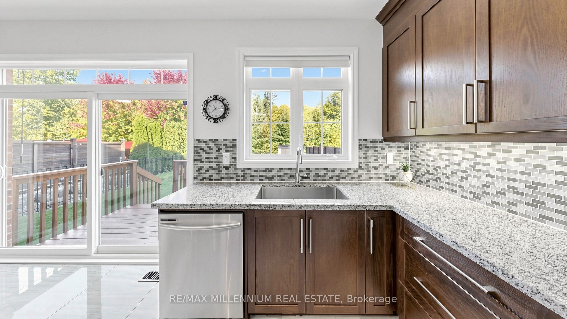327 Mactier Drive Property Photo 17