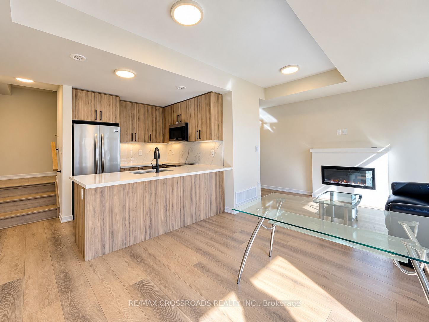 106 MATAWIN Lane Property Photo 1