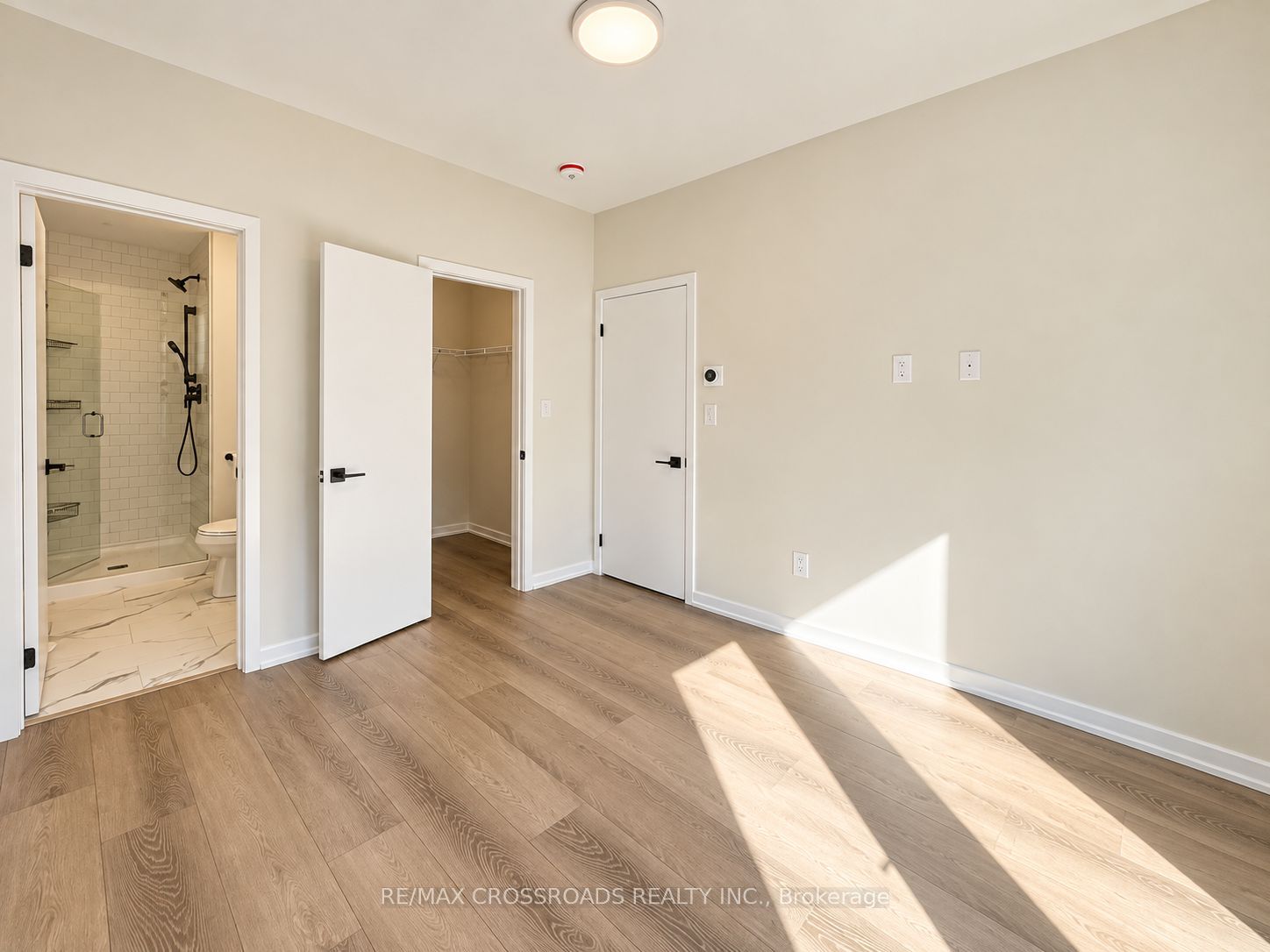106 Matawin Lane Property Photo 17