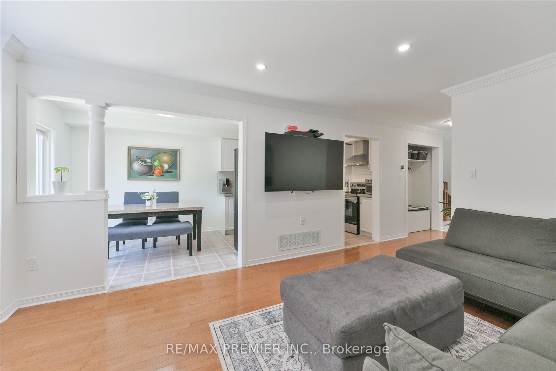 22 Lucerne Drive Property Photo 10