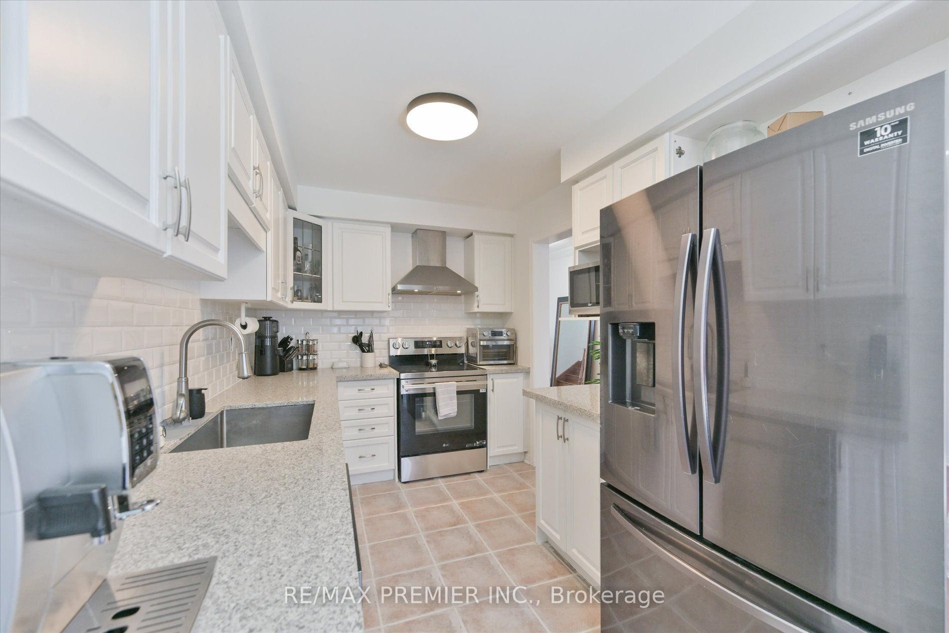 22 Lucerne Drive Property Photo 13
