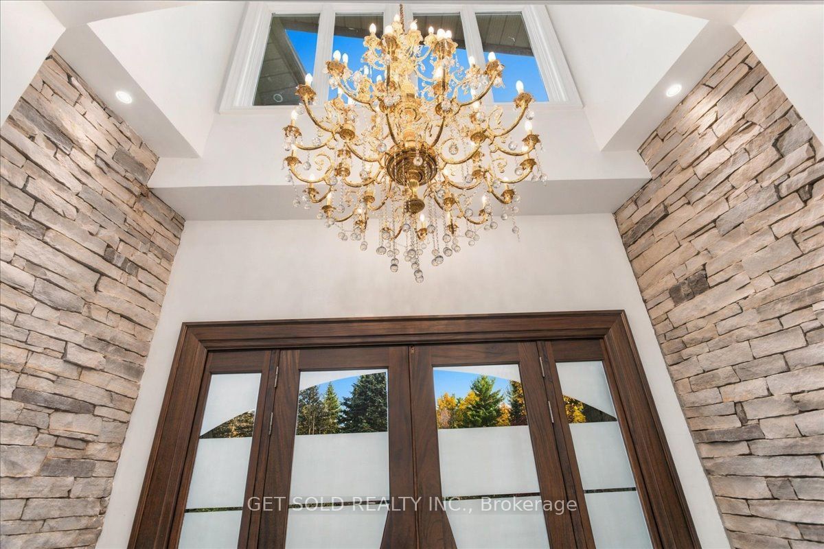76 Silver Fox Place Property Photo 3