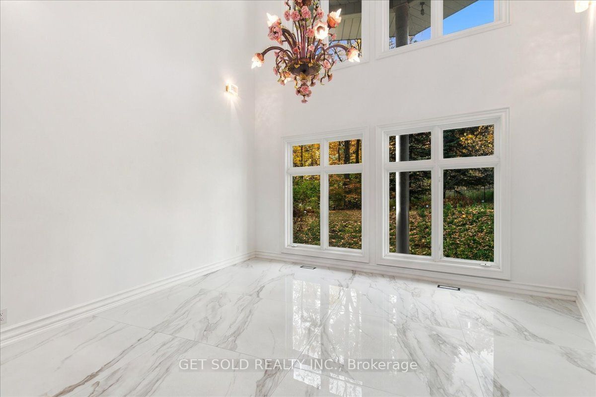 76 Silver Fox Place Property Photo 8