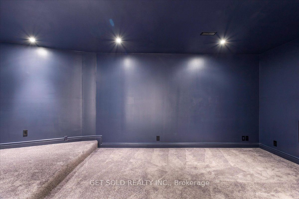 76 Silver Fox Place Property Photo 35