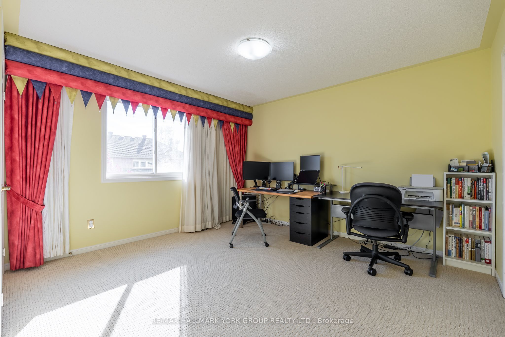 75 Winston Castle Drive Property Photo 33