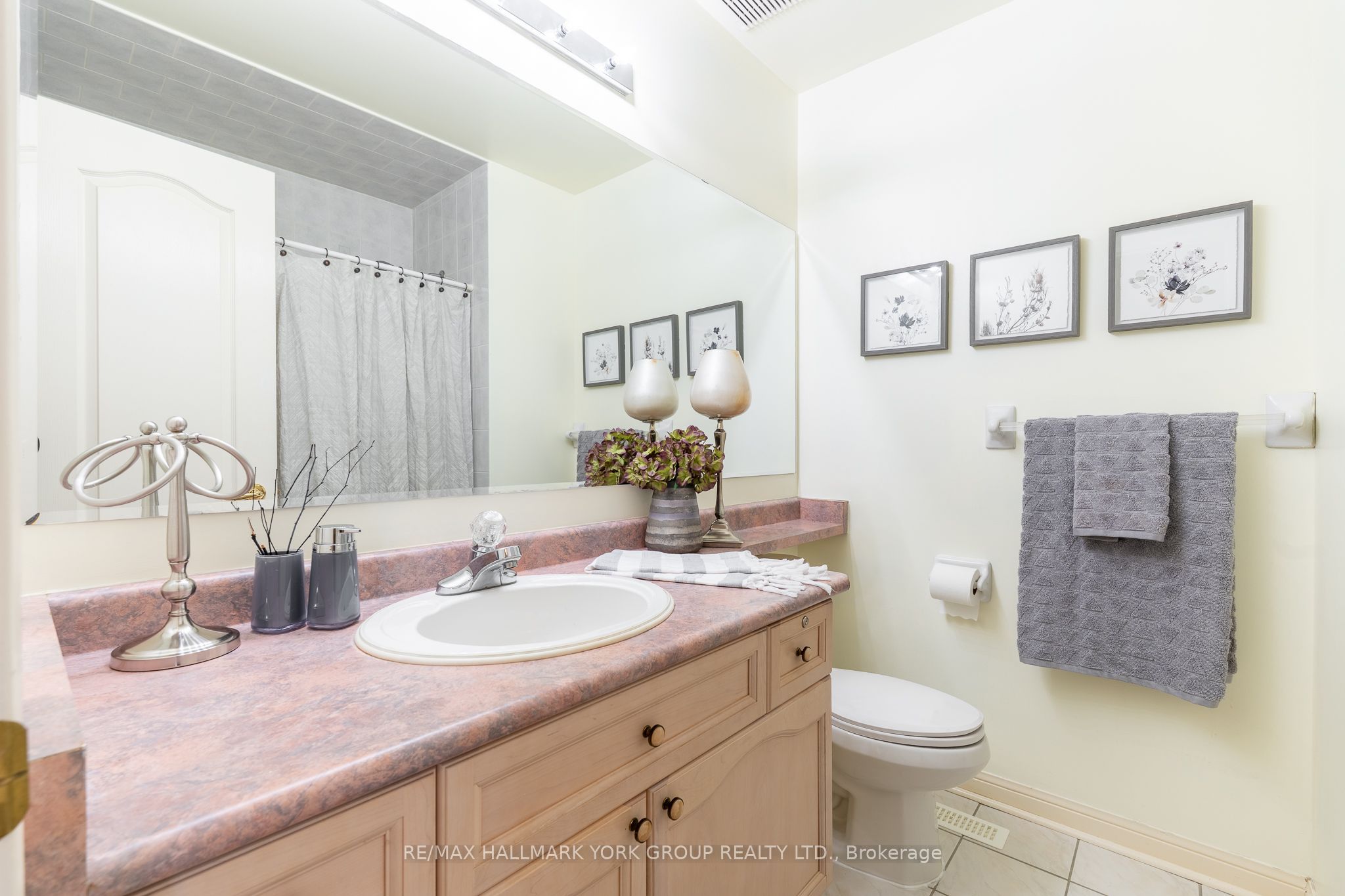 75 Winston Castle Drive Property Photo 35