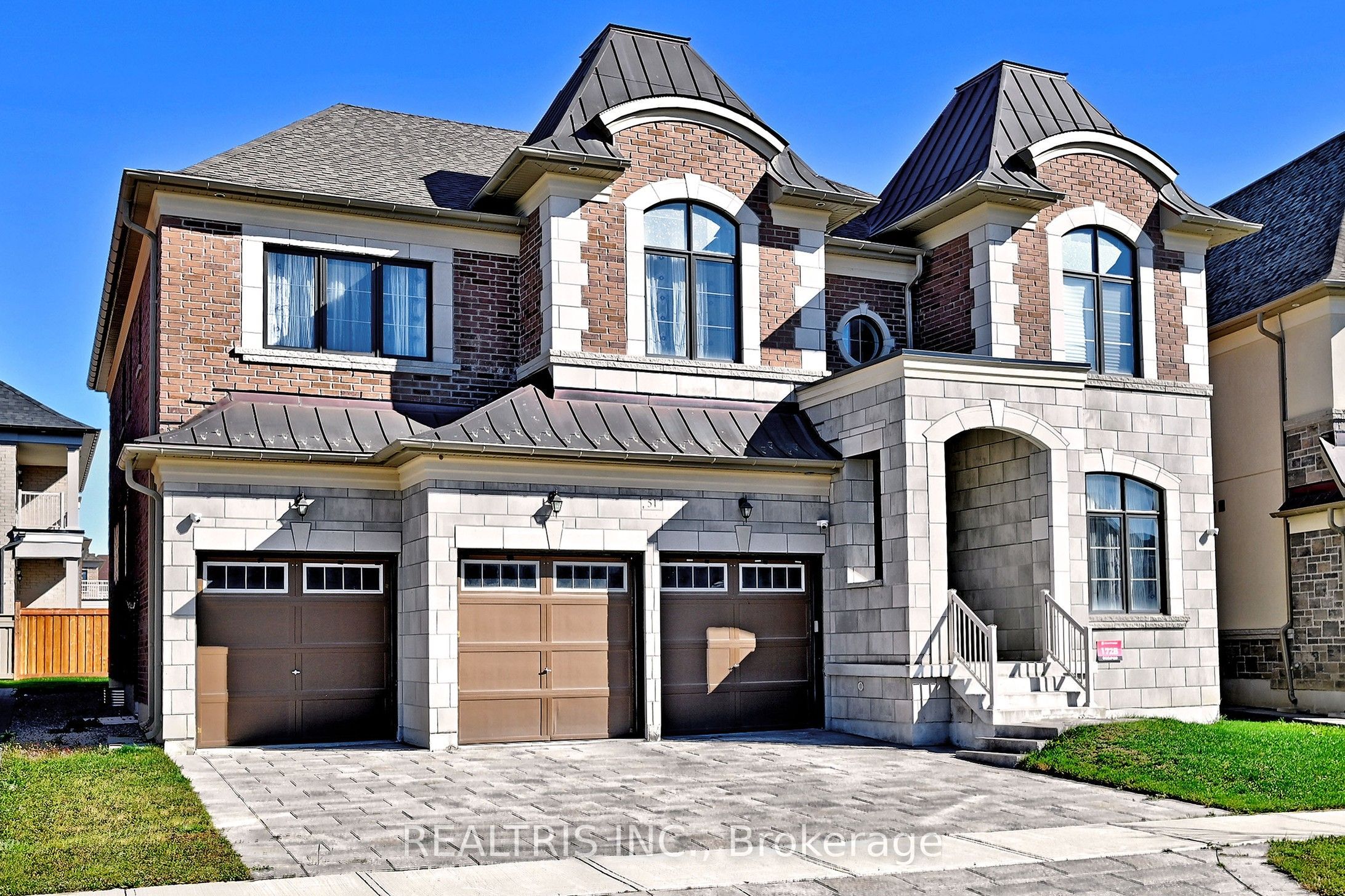 51 Pellegrini Drive Property Photo 1