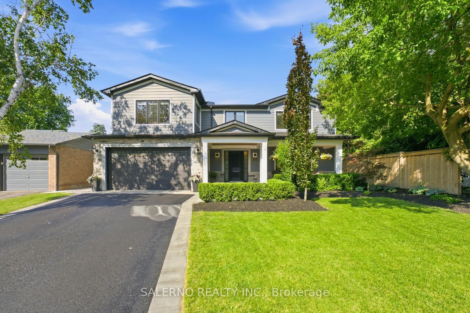 35 Sir Constantine Drive Property Photo 4