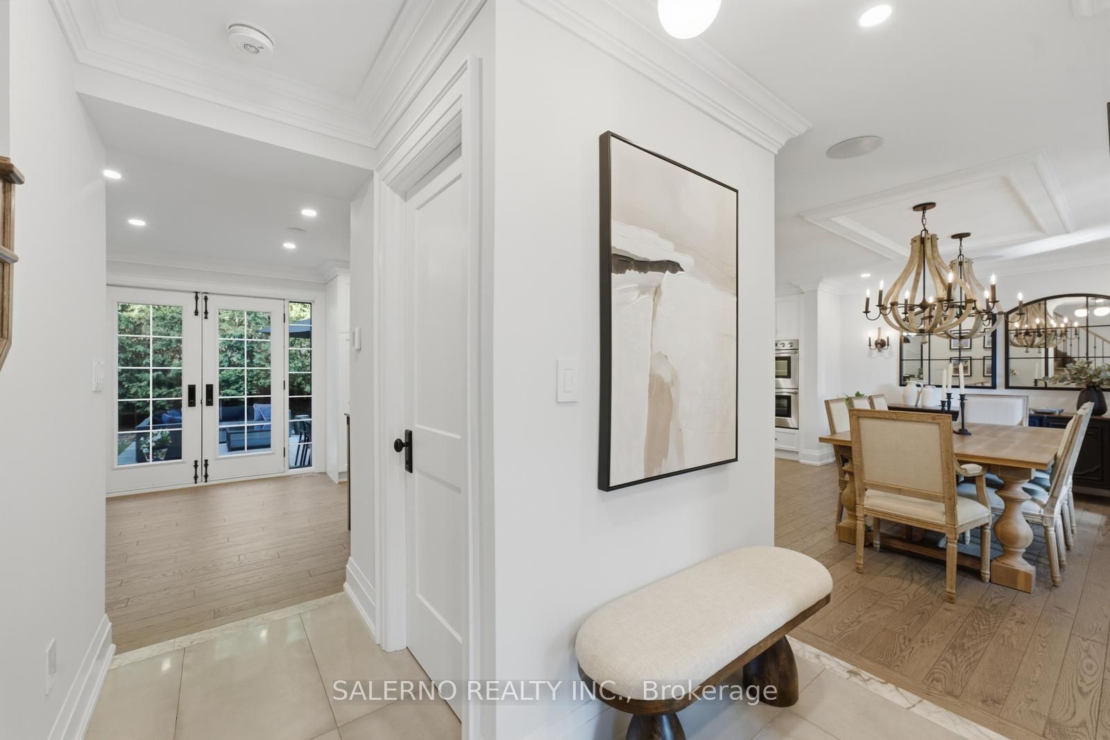 35 Sir Constantine Drive Property Photo 8