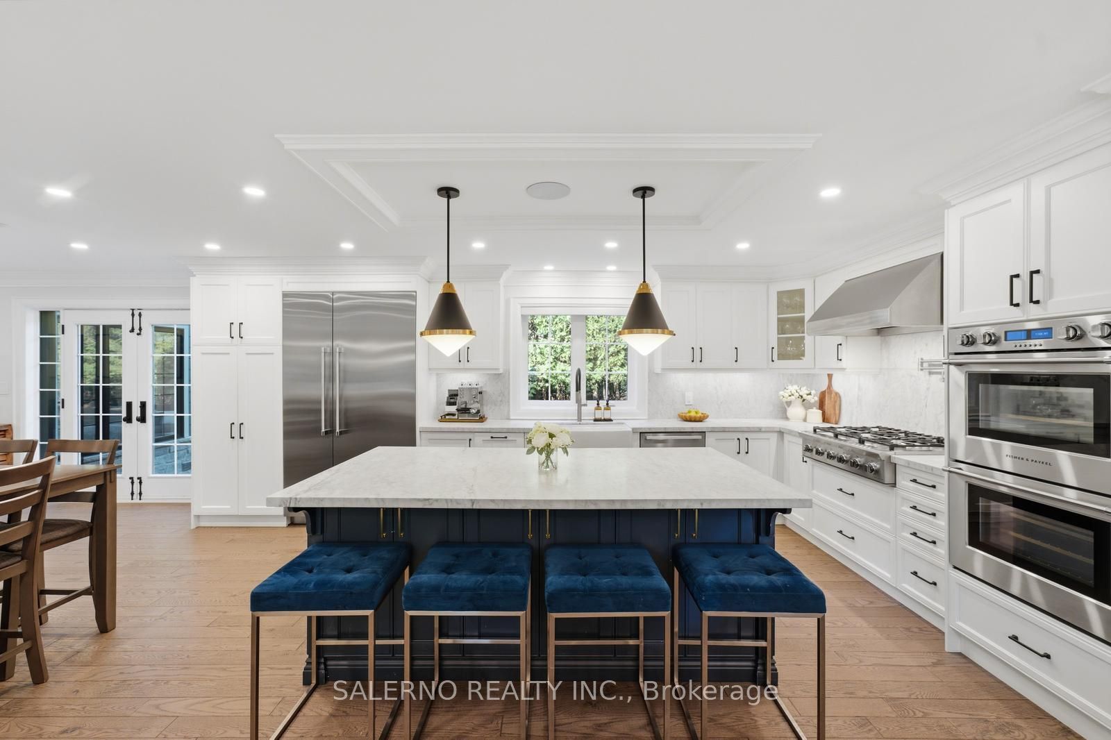 35 Sir Constantine Drive Property Photo 12