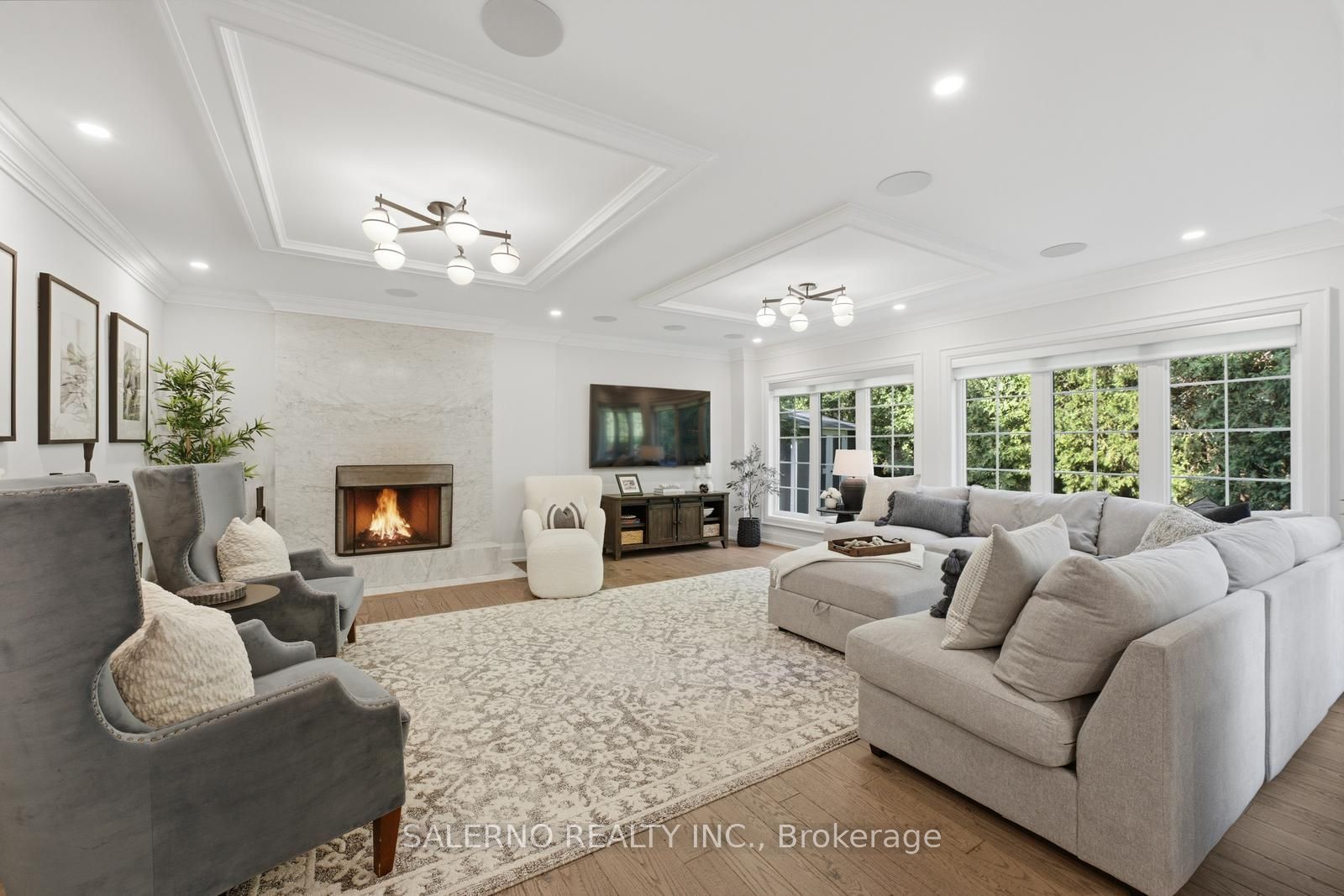 35 Sir Constantine Drive Property Photo 17