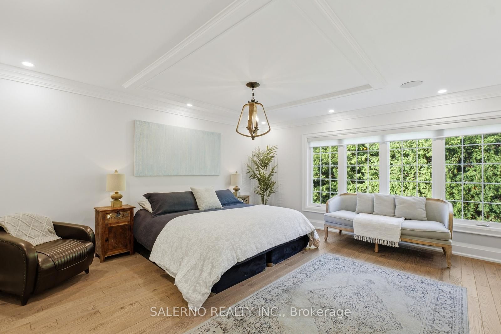 35 Sir Constantine Drive Property Photo 22