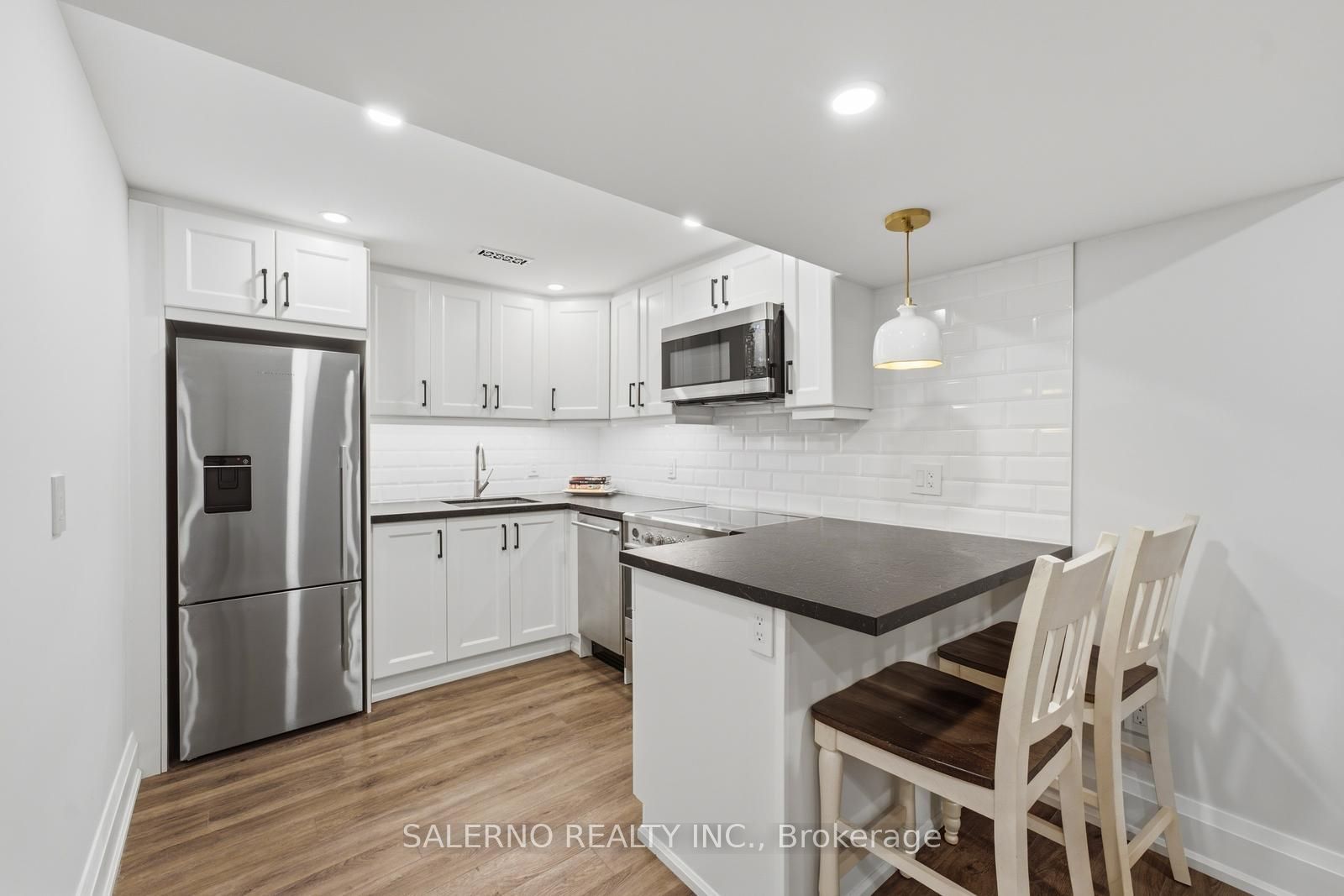 35 Sir Constantine Drive Property Photo 35