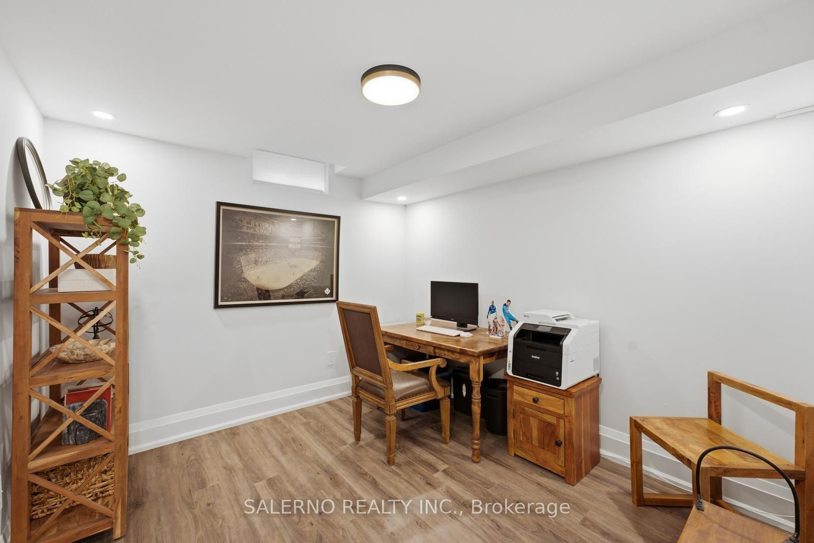 35 Sir Constantine Drive Property Photo 36