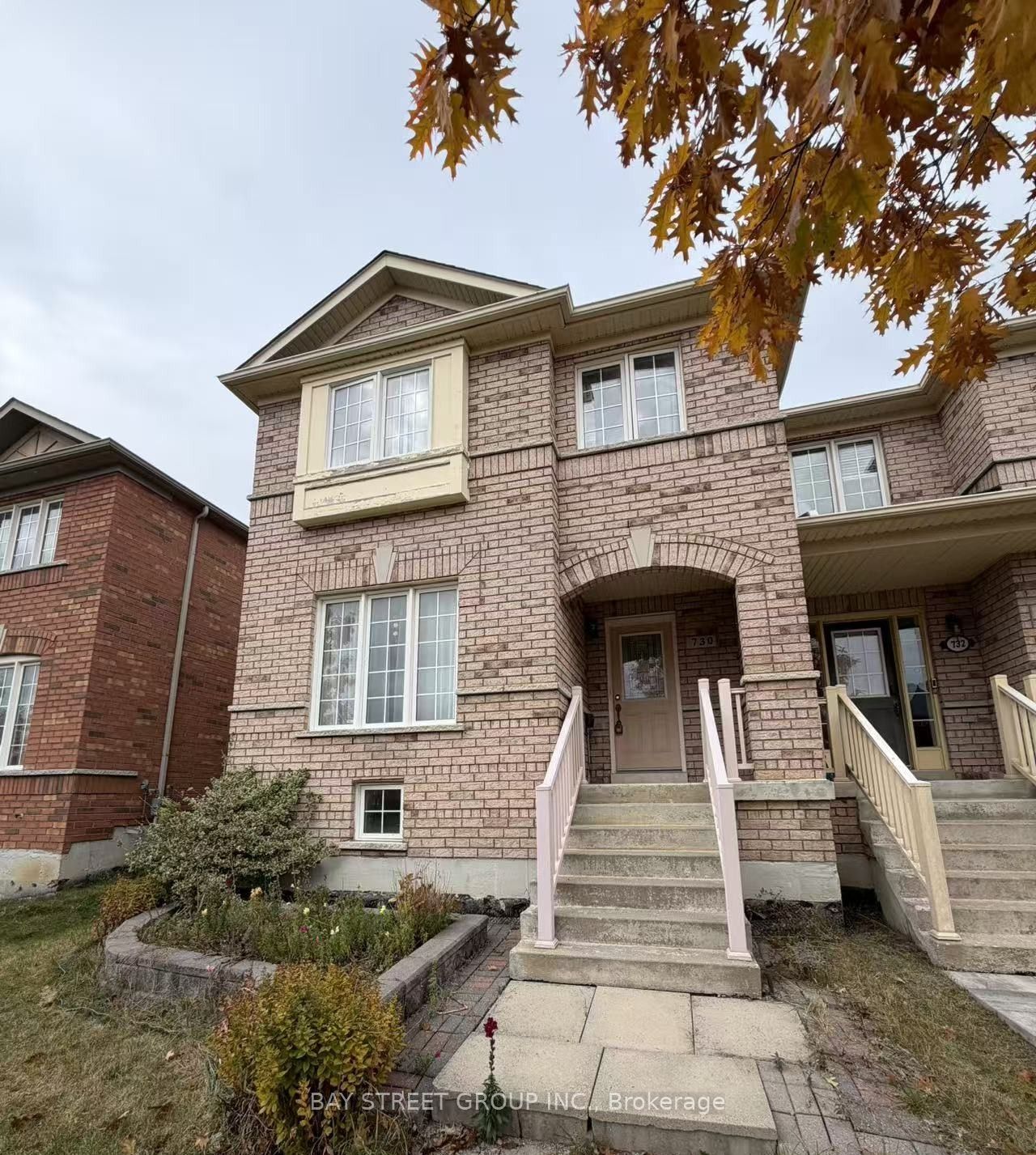 730 Castlemore Avenue Property Photo 1