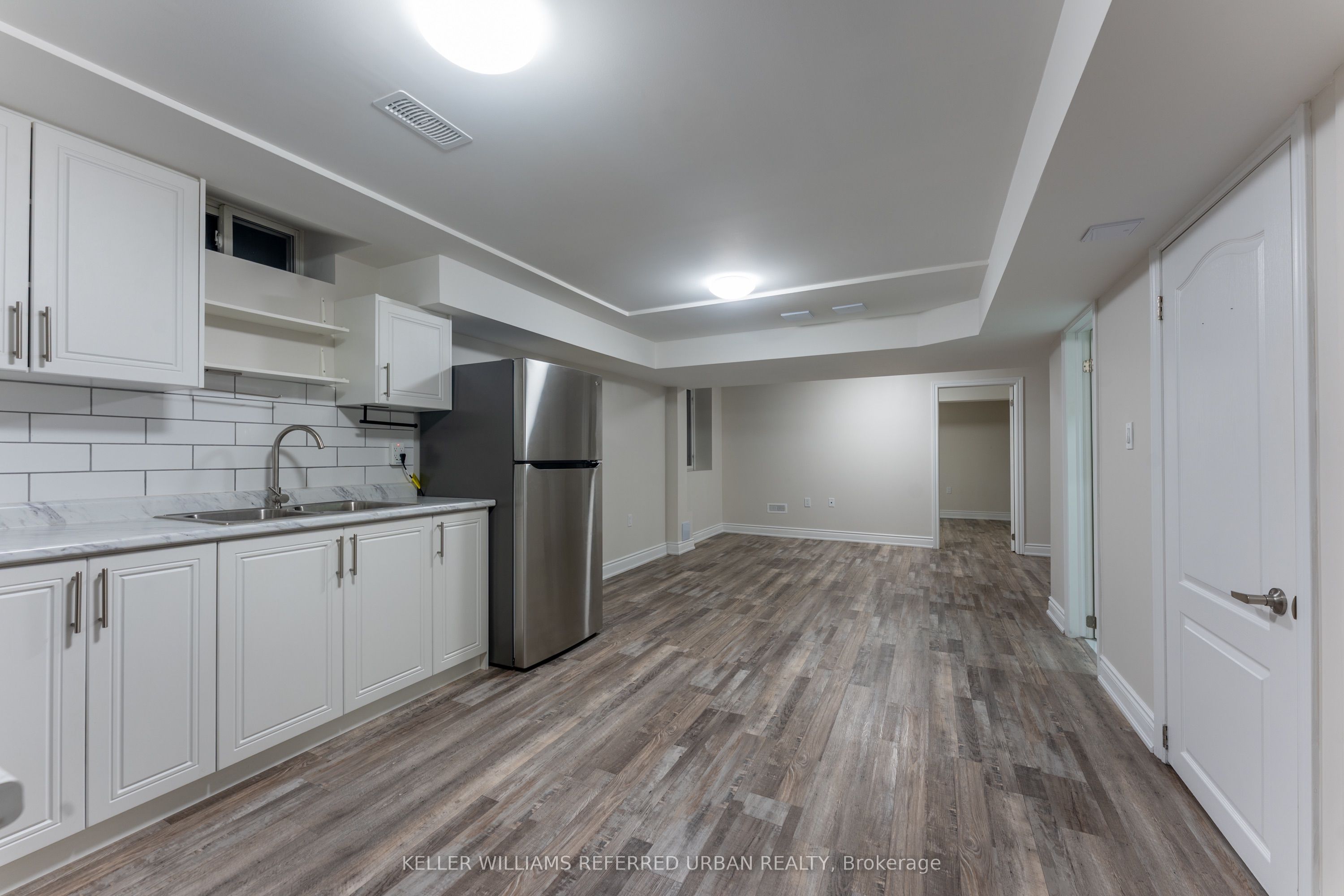 230 Waterside Crescent Property Photo 7