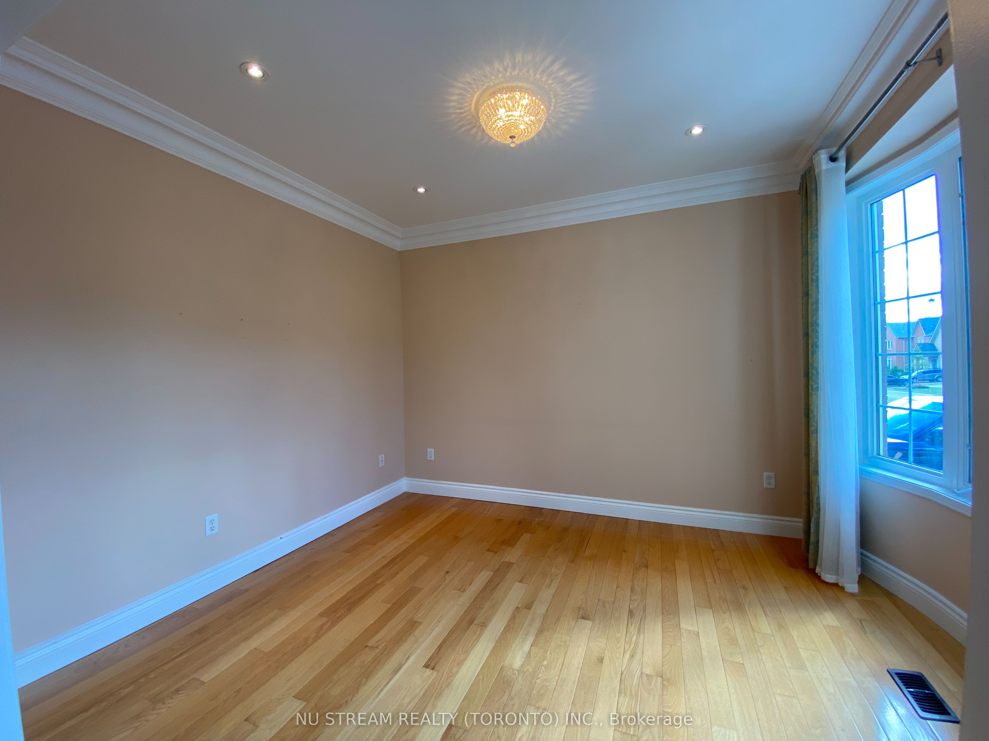 133 Selwyn Road Property Photo 21