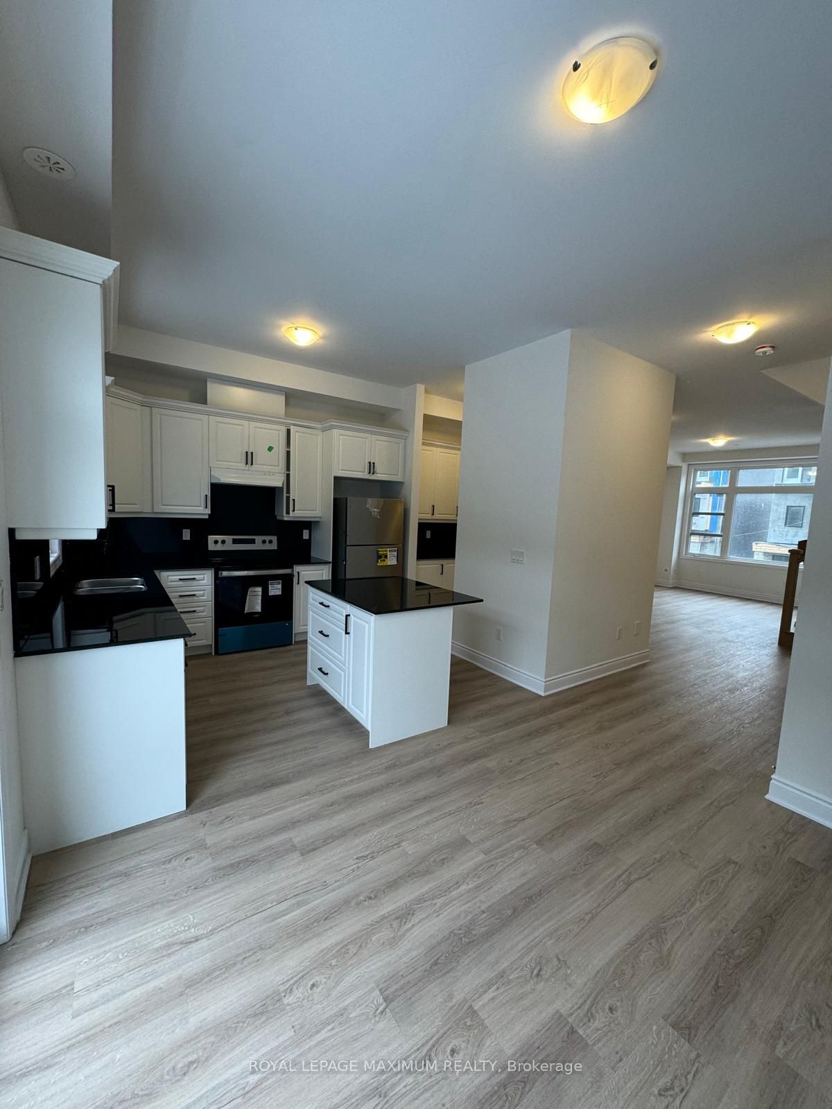82 Paradox Street Property Photo 8