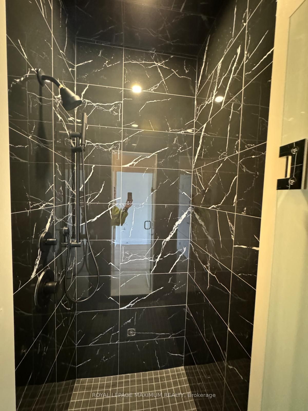 82 Paradox Street Property Photo 18