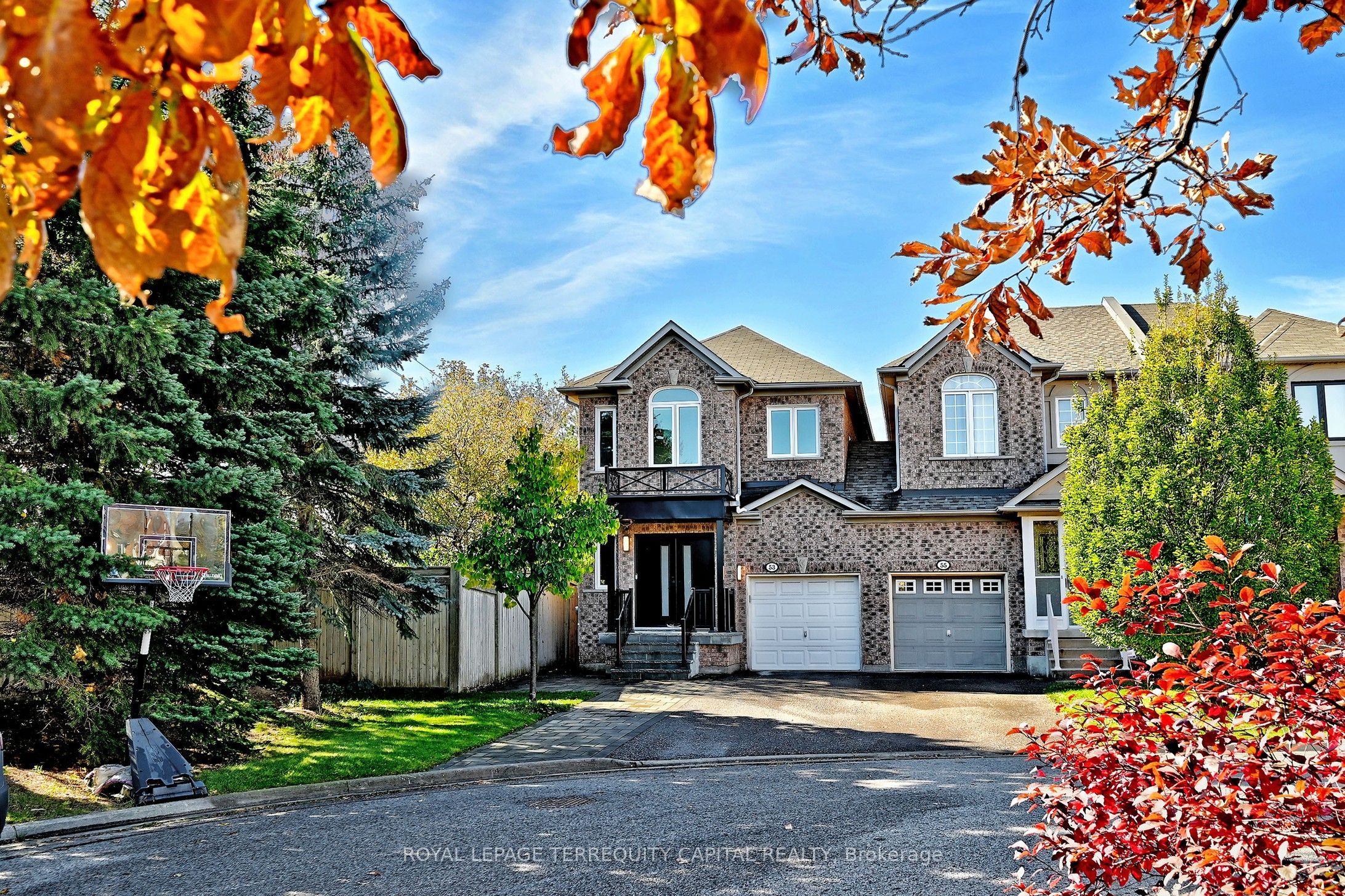 53 Lander Crescent Property Photo 1
