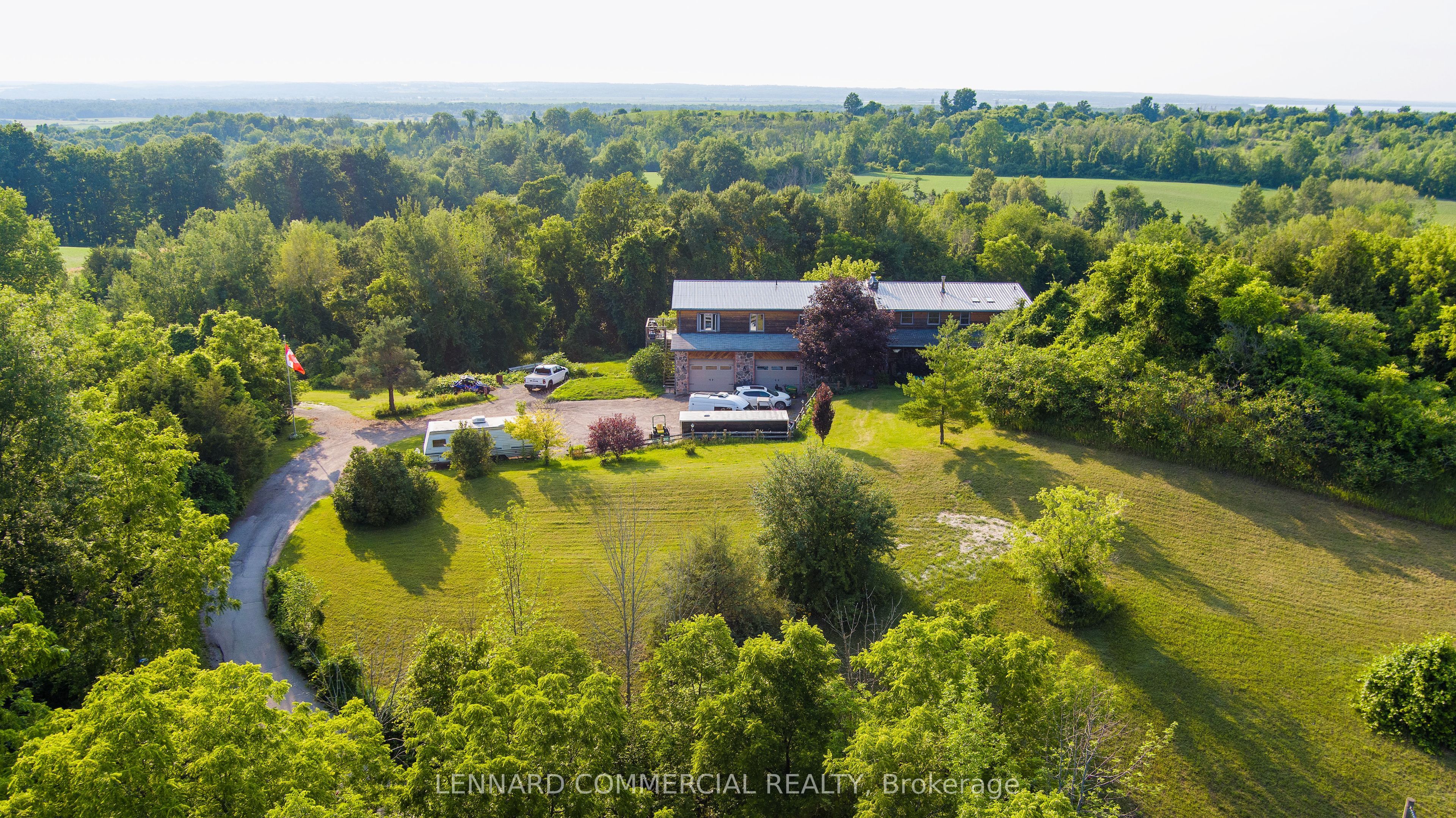 1426 Queensville Side Road Property Photo 1