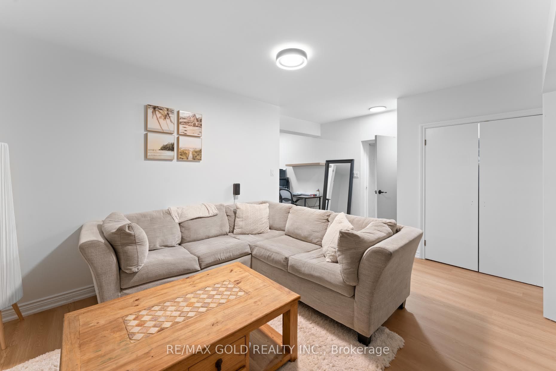 20 Garden Avenue Property Photo 2