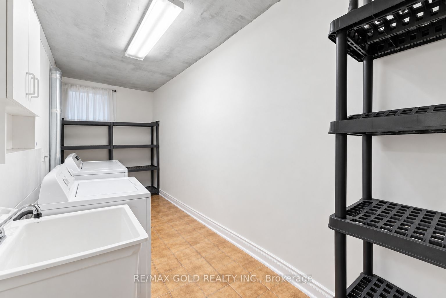 20 Garden Avenue Property Photo 8