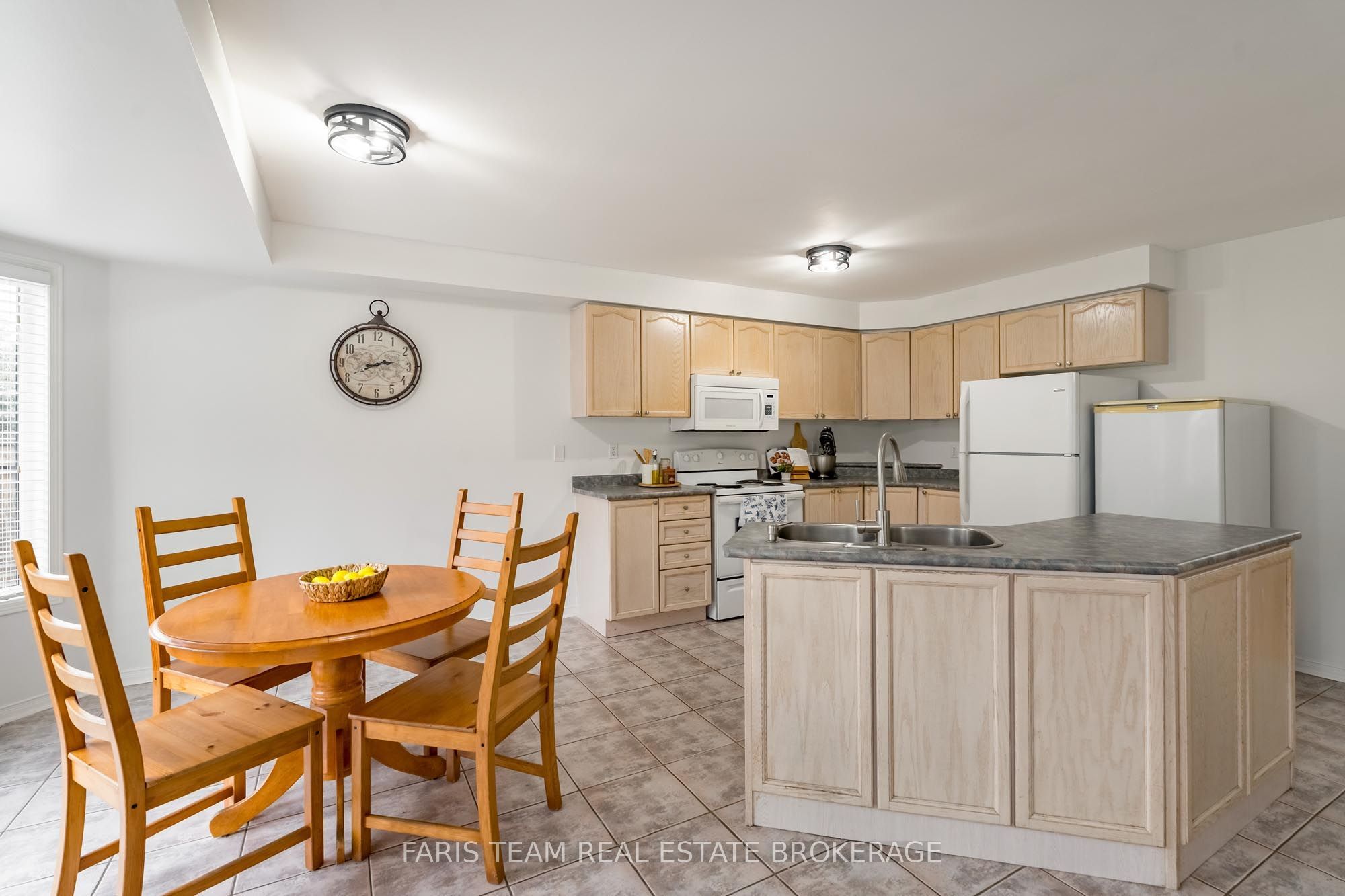 28 Mccurdy Drive Property Photo 5