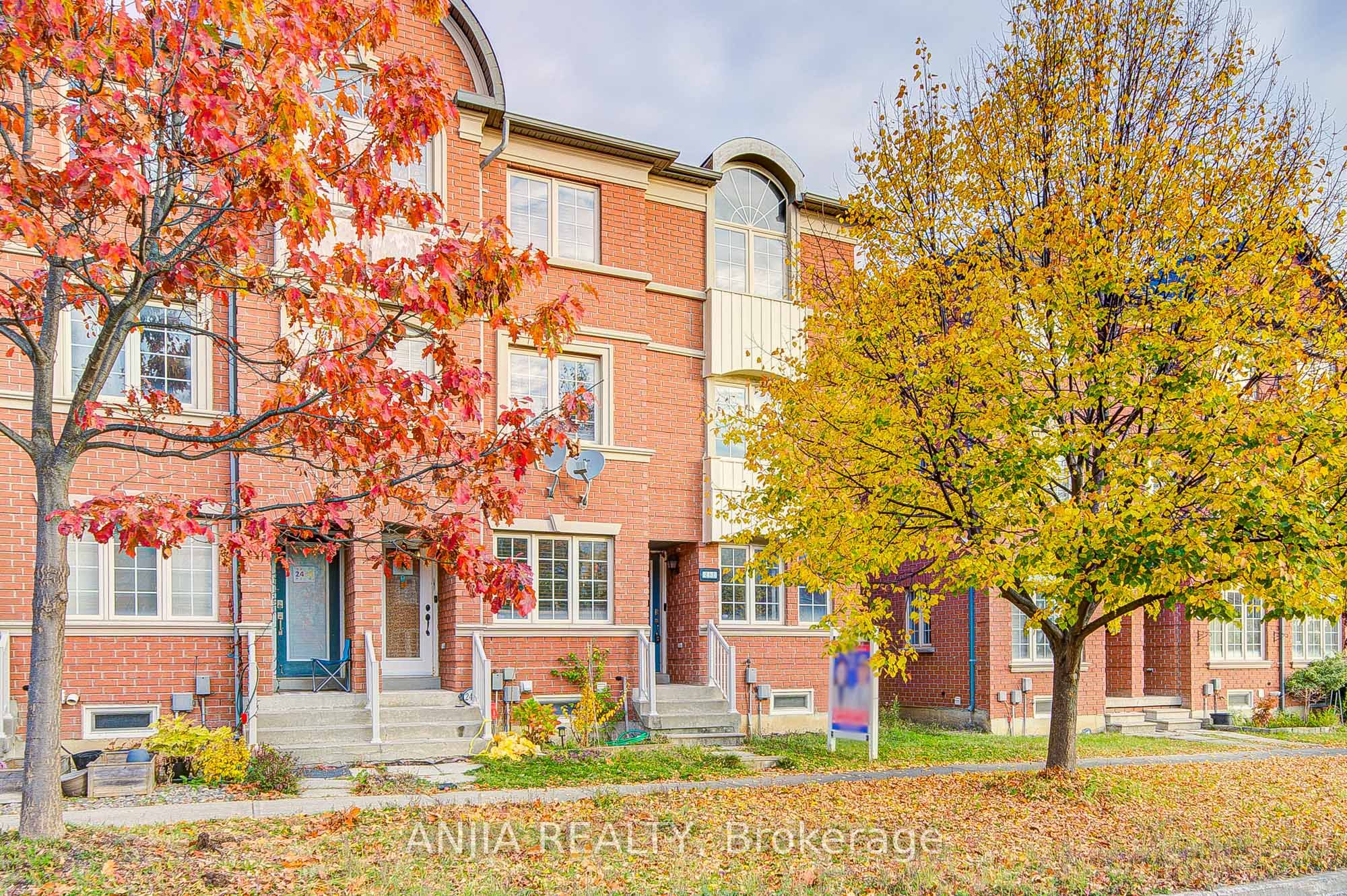 2434 Bur Oak Avenue Property Photo 1