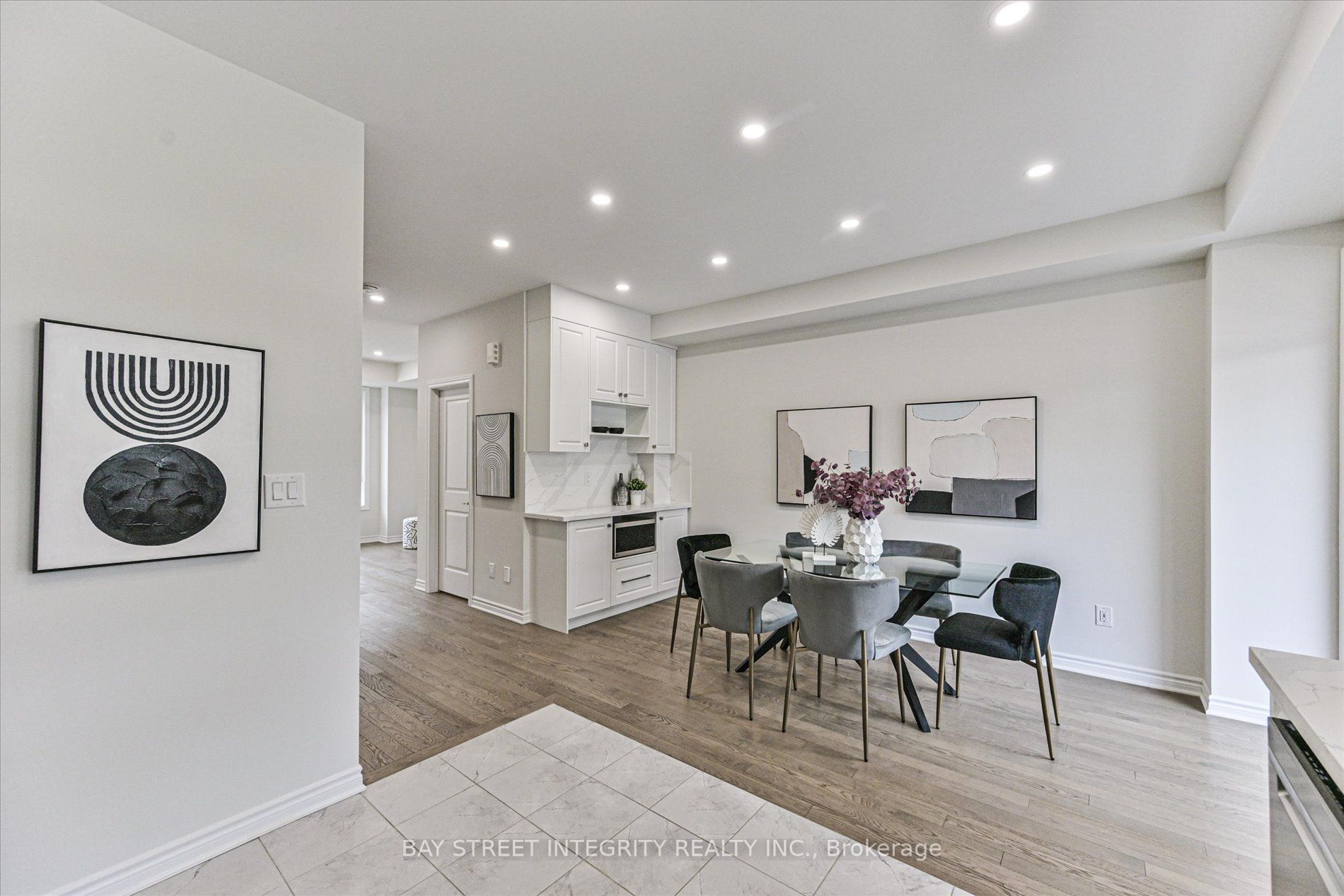 25 Chicago Lane Property Photo 1