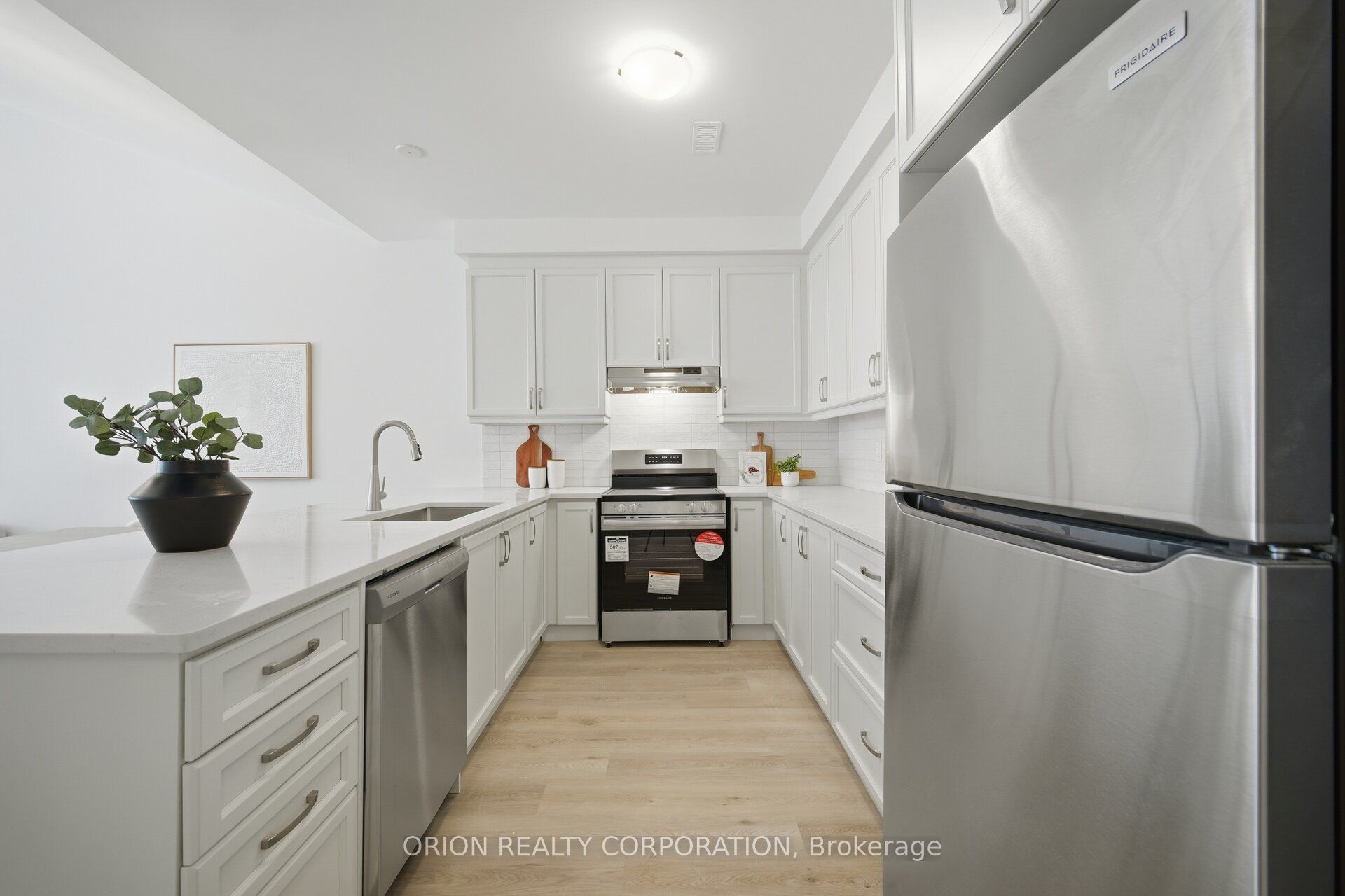 711 Sargeant Place Property Photo 5