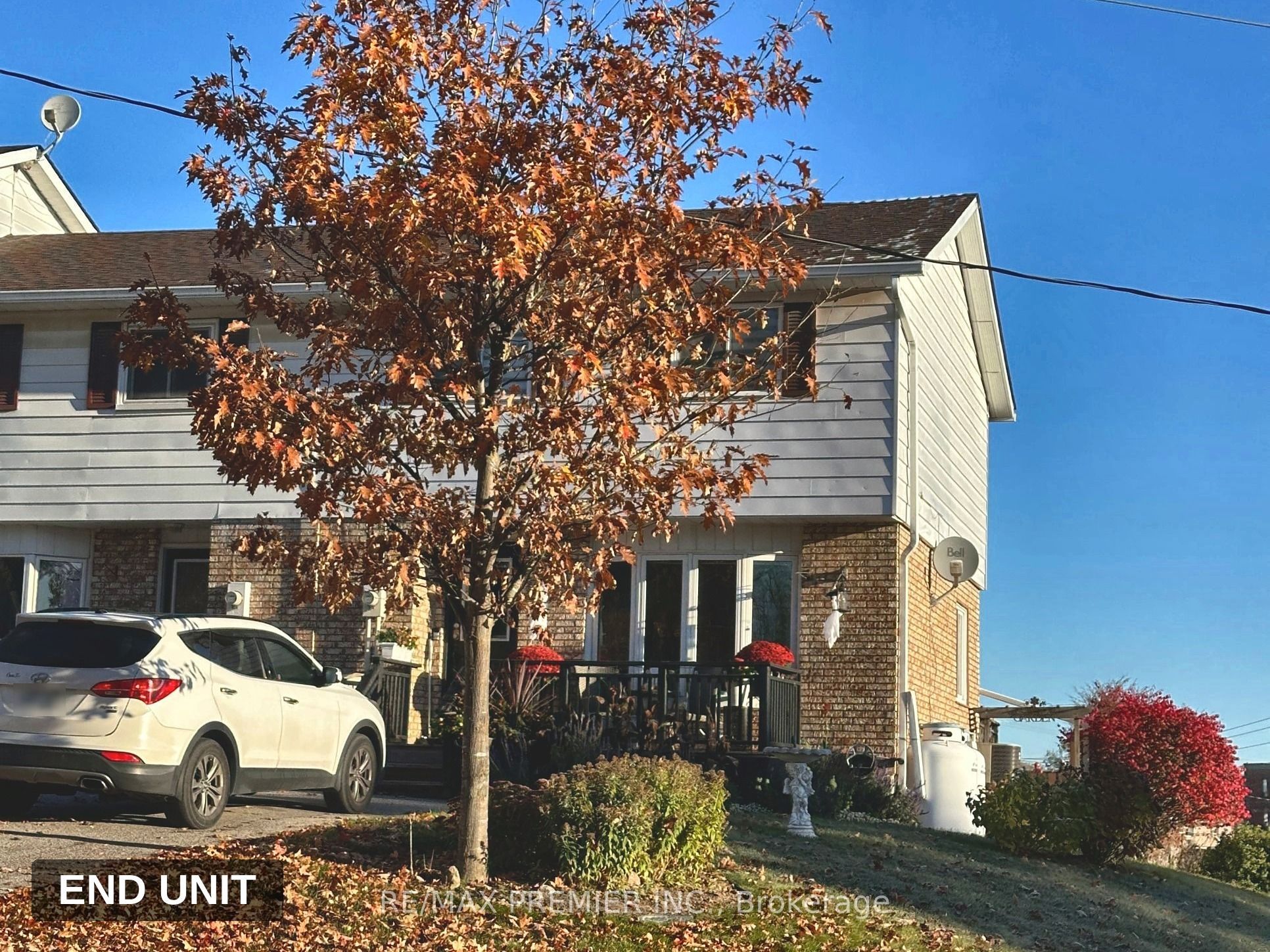 33 Poplar Street Property Photo 1