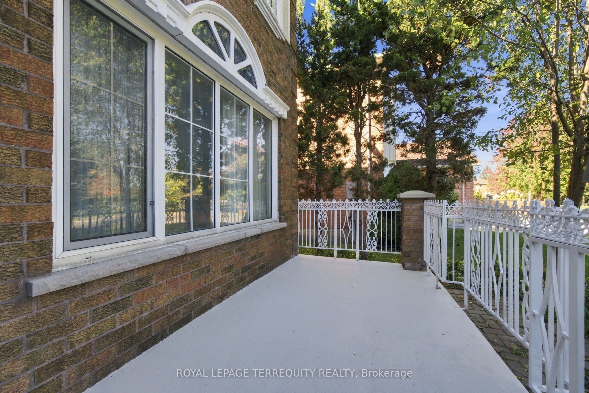 8 Mallory Avenue Property Photo 5