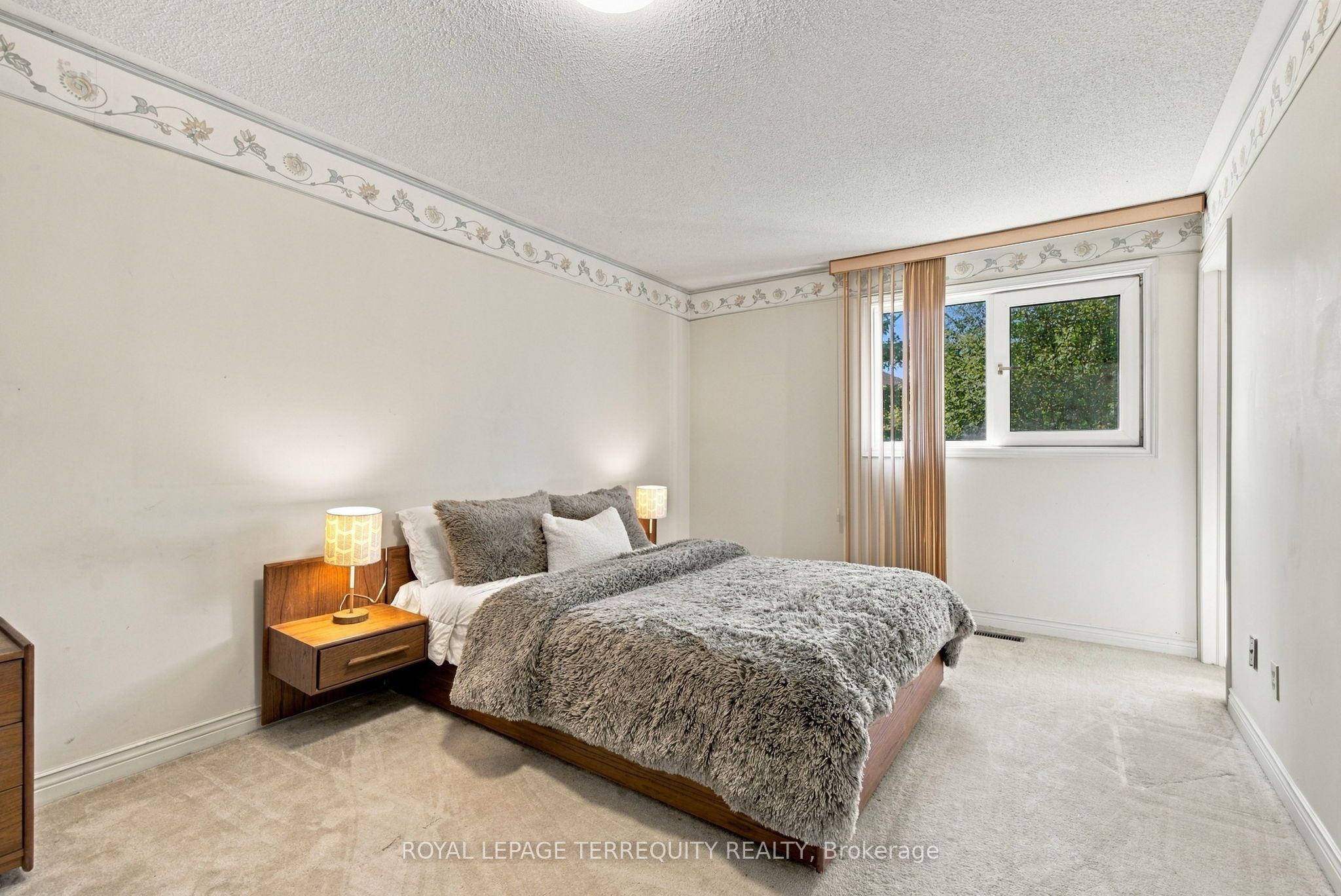 8 Mallory Avenue Property Photo 19