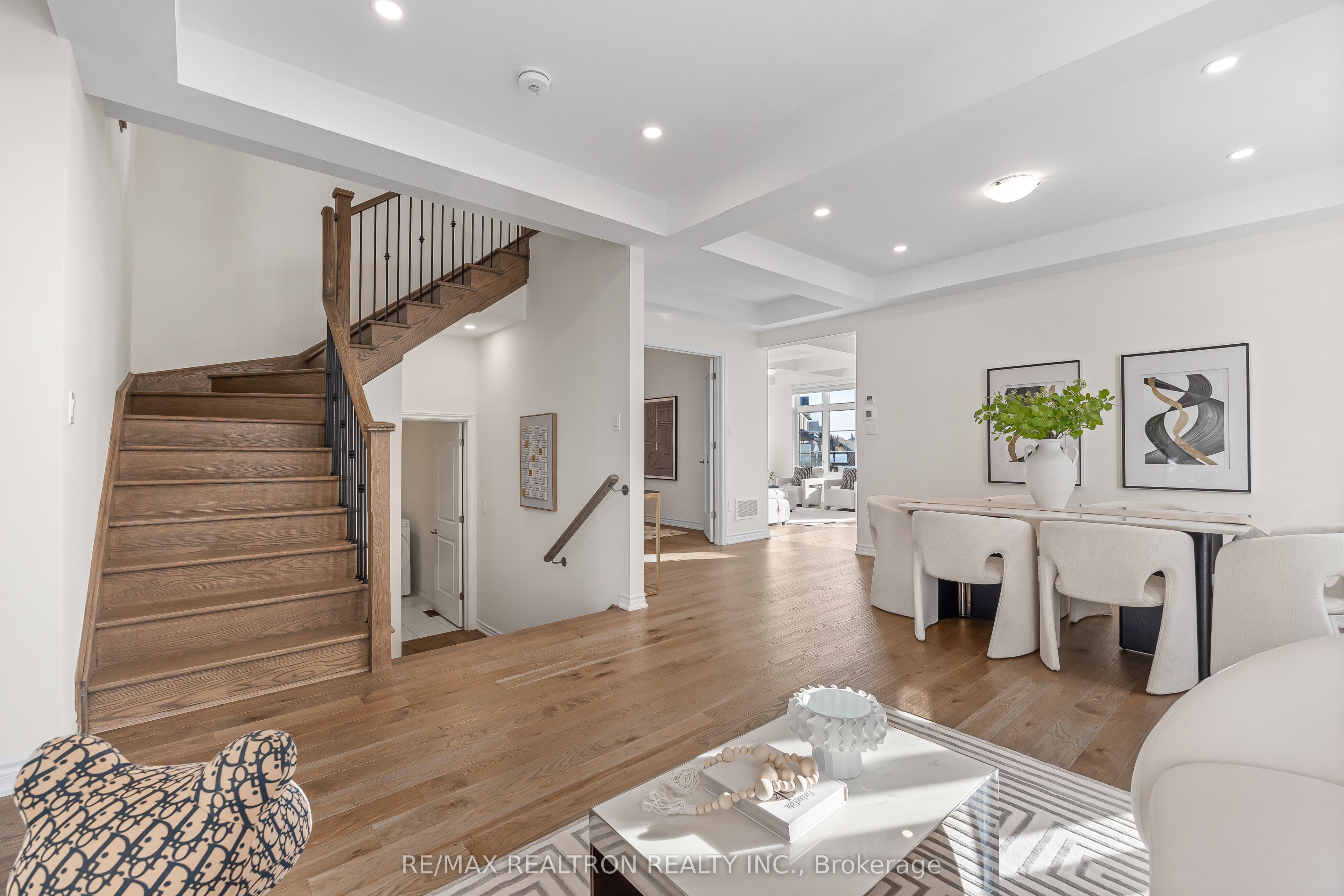 138 Silk Twist Drive Property Photo 7