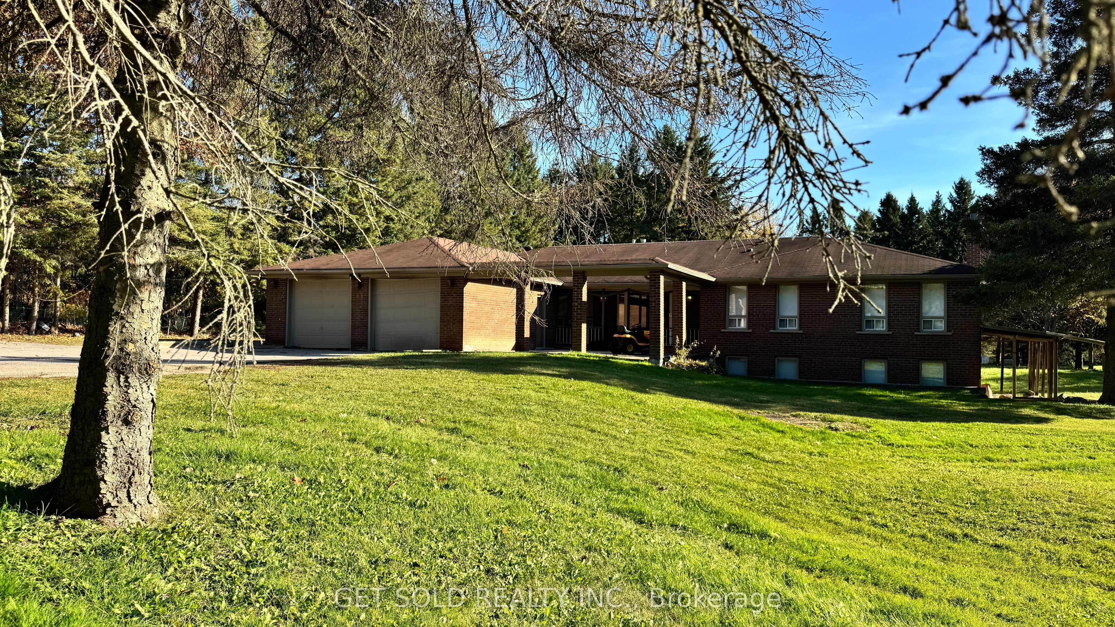 2955 16th Side Road Property Photo 1