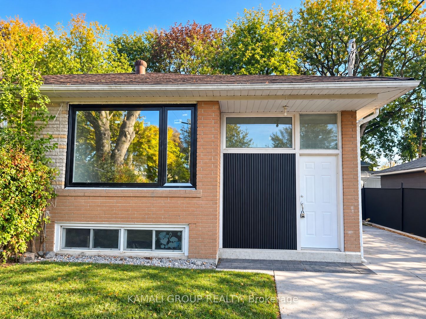 52 Walter Avenue BSMT Property Photo 1