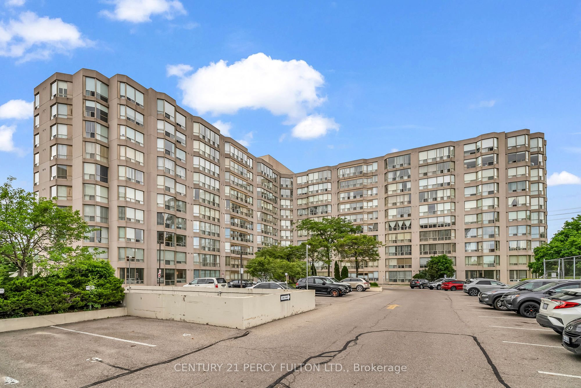 309 Major Mackenzie Avenue 611
