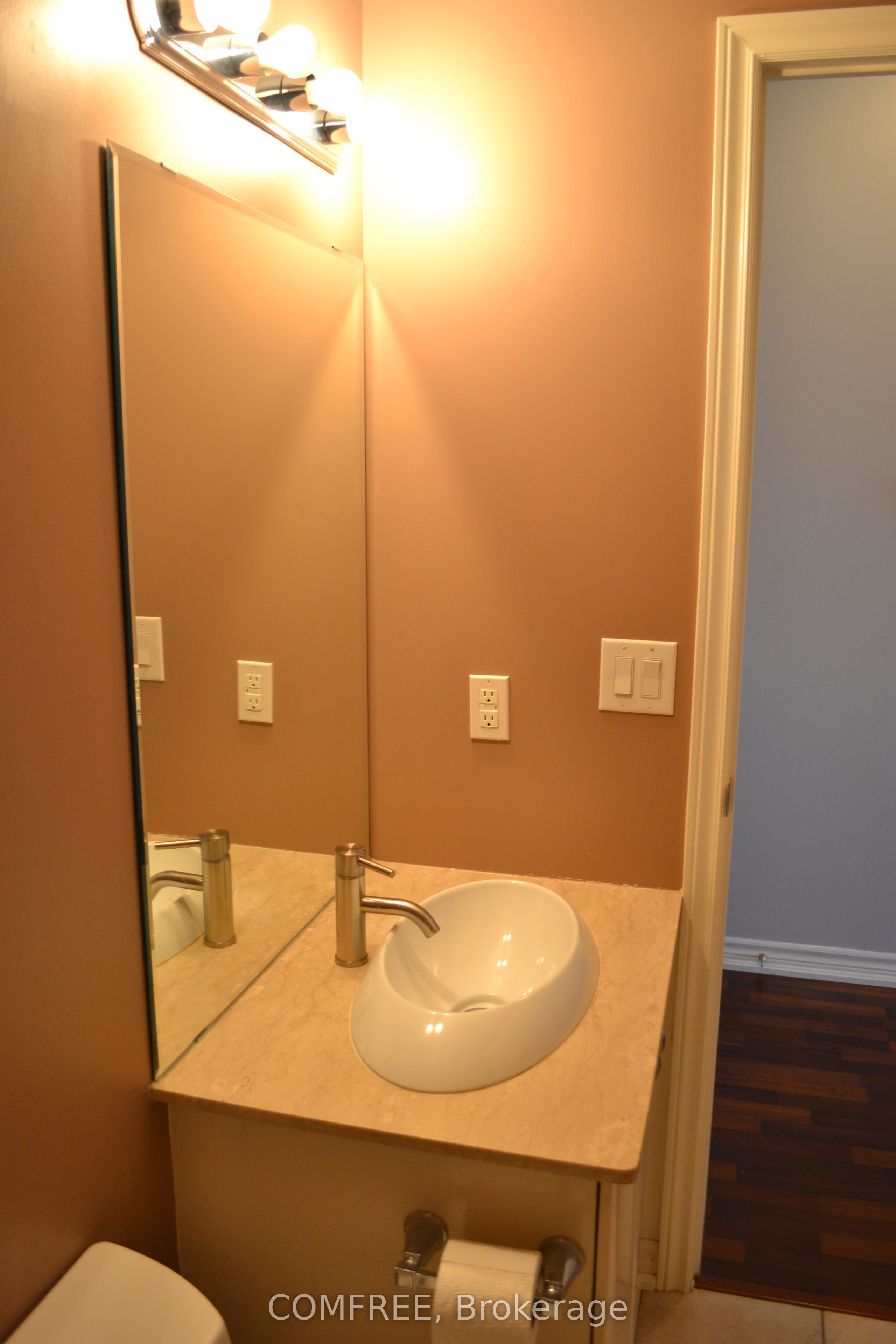 9235 Jane Street 401 Property Photo 10