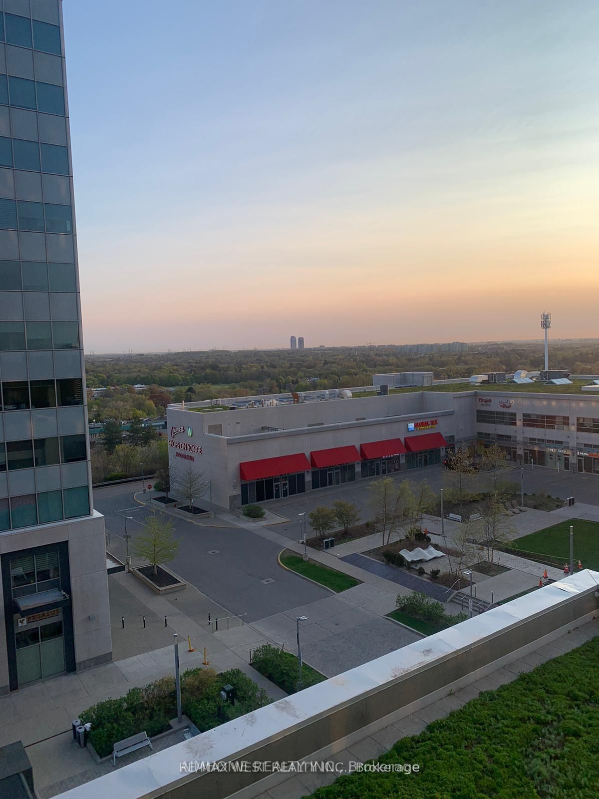 7171 Yonge Street 505 Property Photo 12
