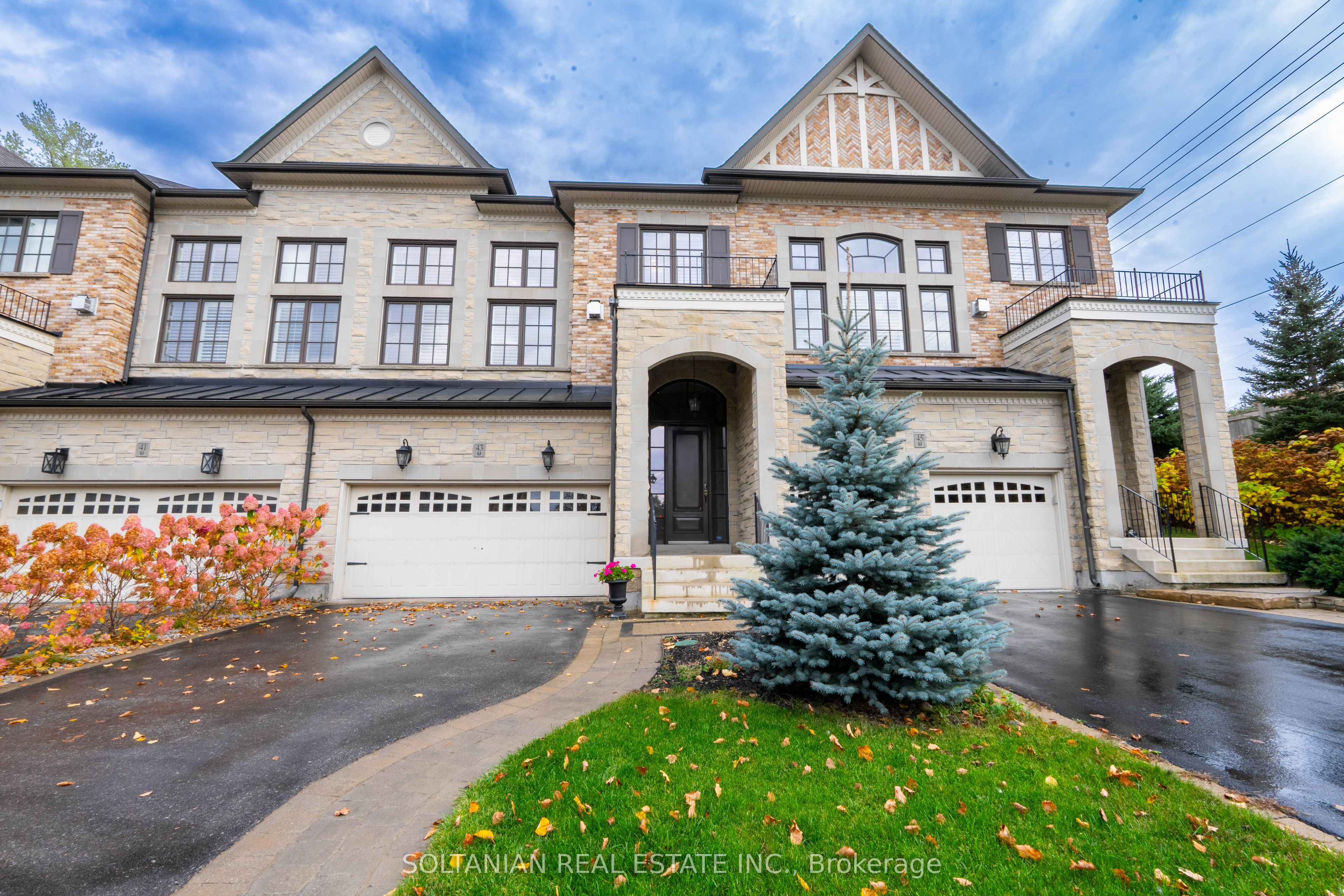 43 Jenny Thompson Court