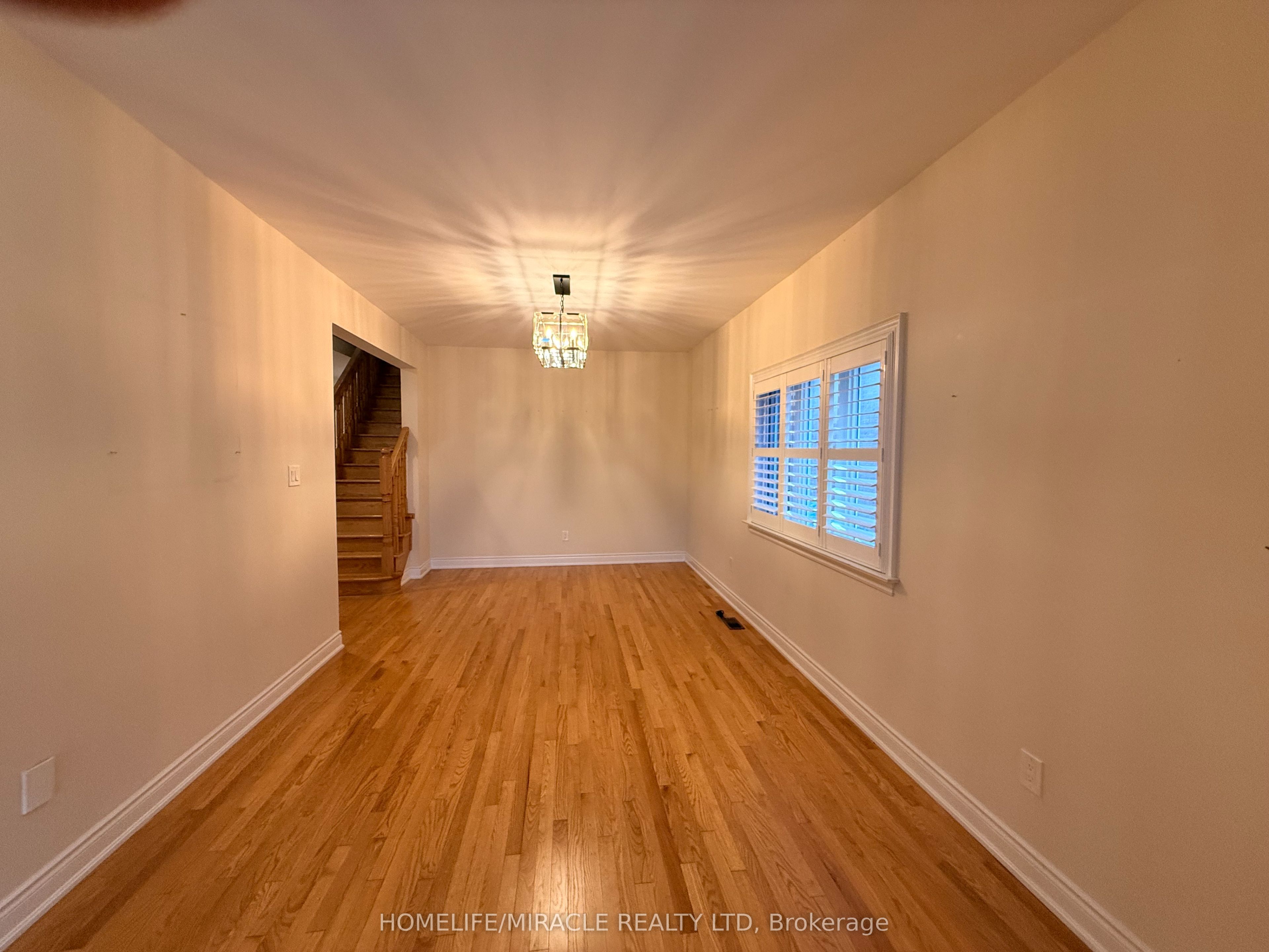 148 Milby Crescent Property Photo 6