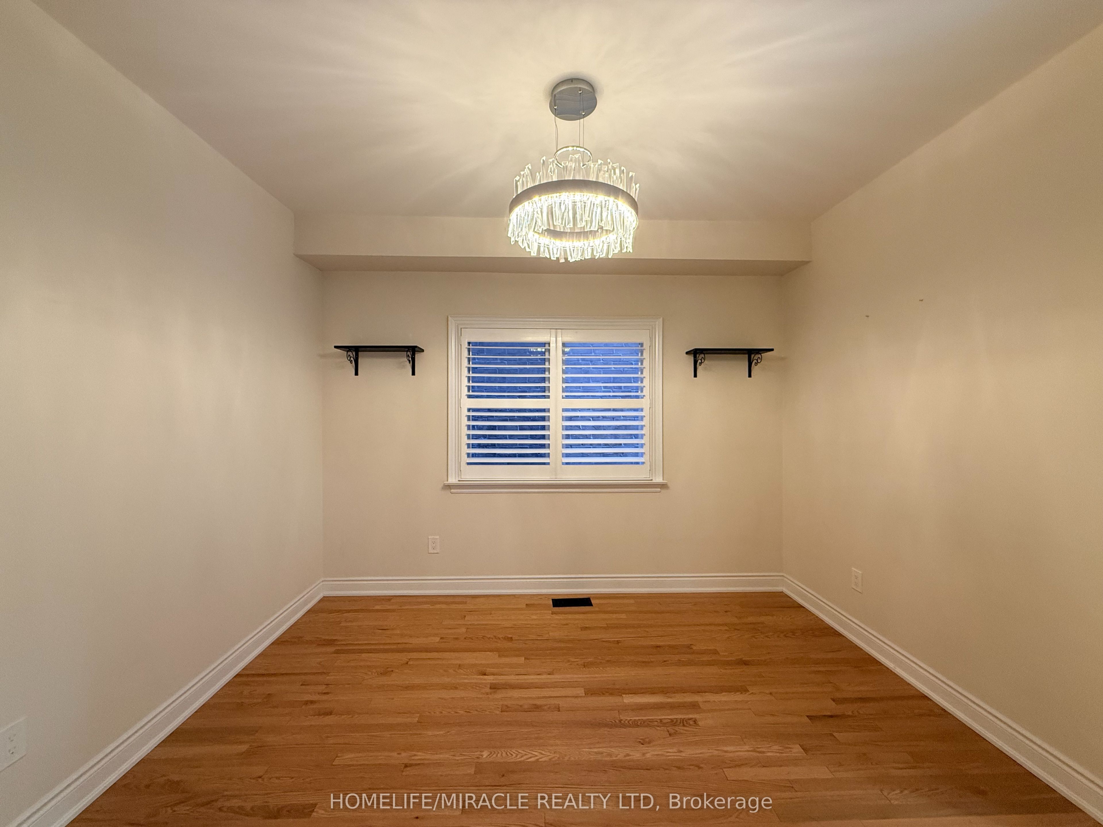148 Milby Crescent Property Photo 11