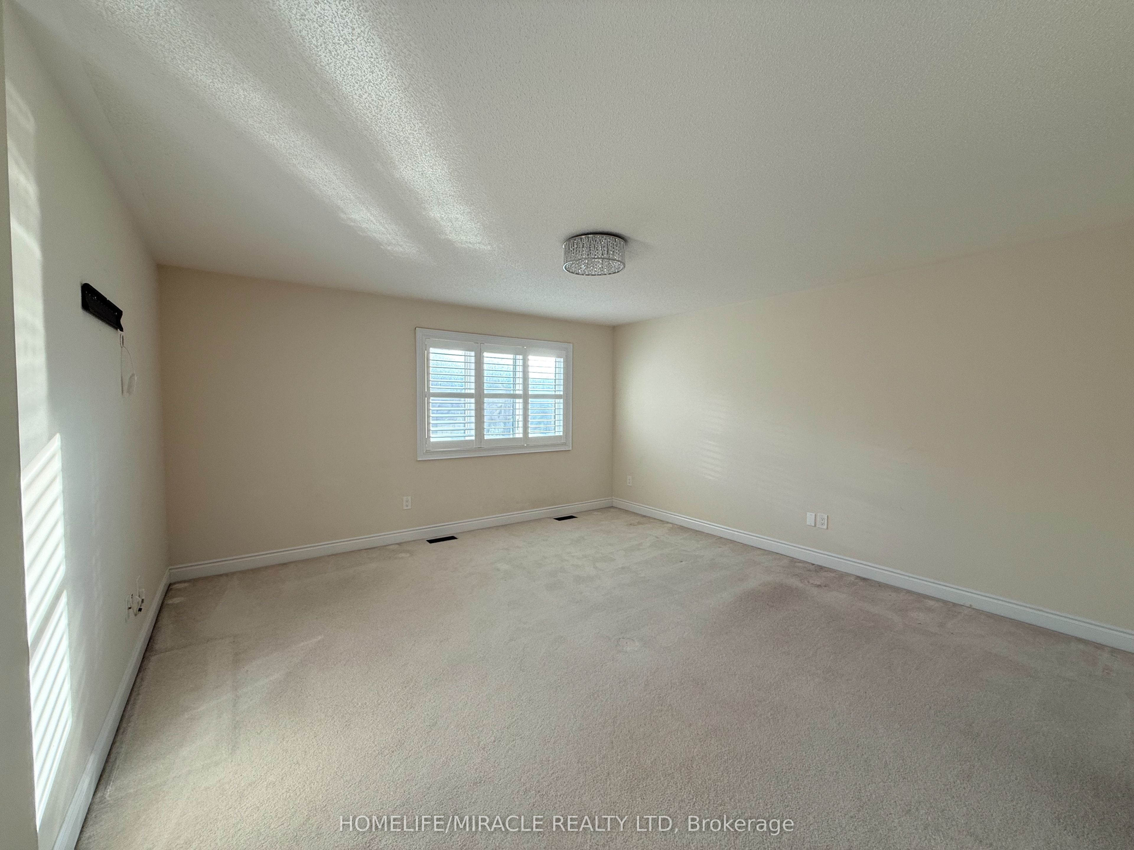 148 Milby Crescent Property Photo 30