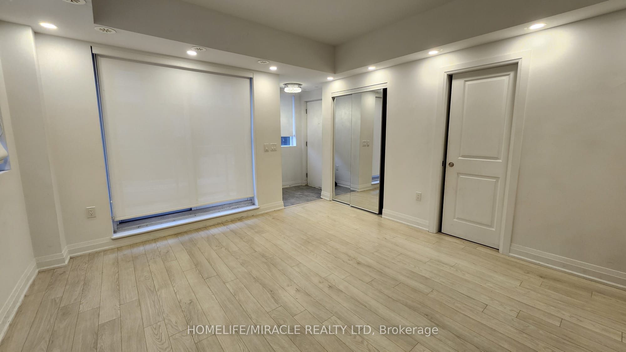 5289 Highway 7 D102 Property Photo 4