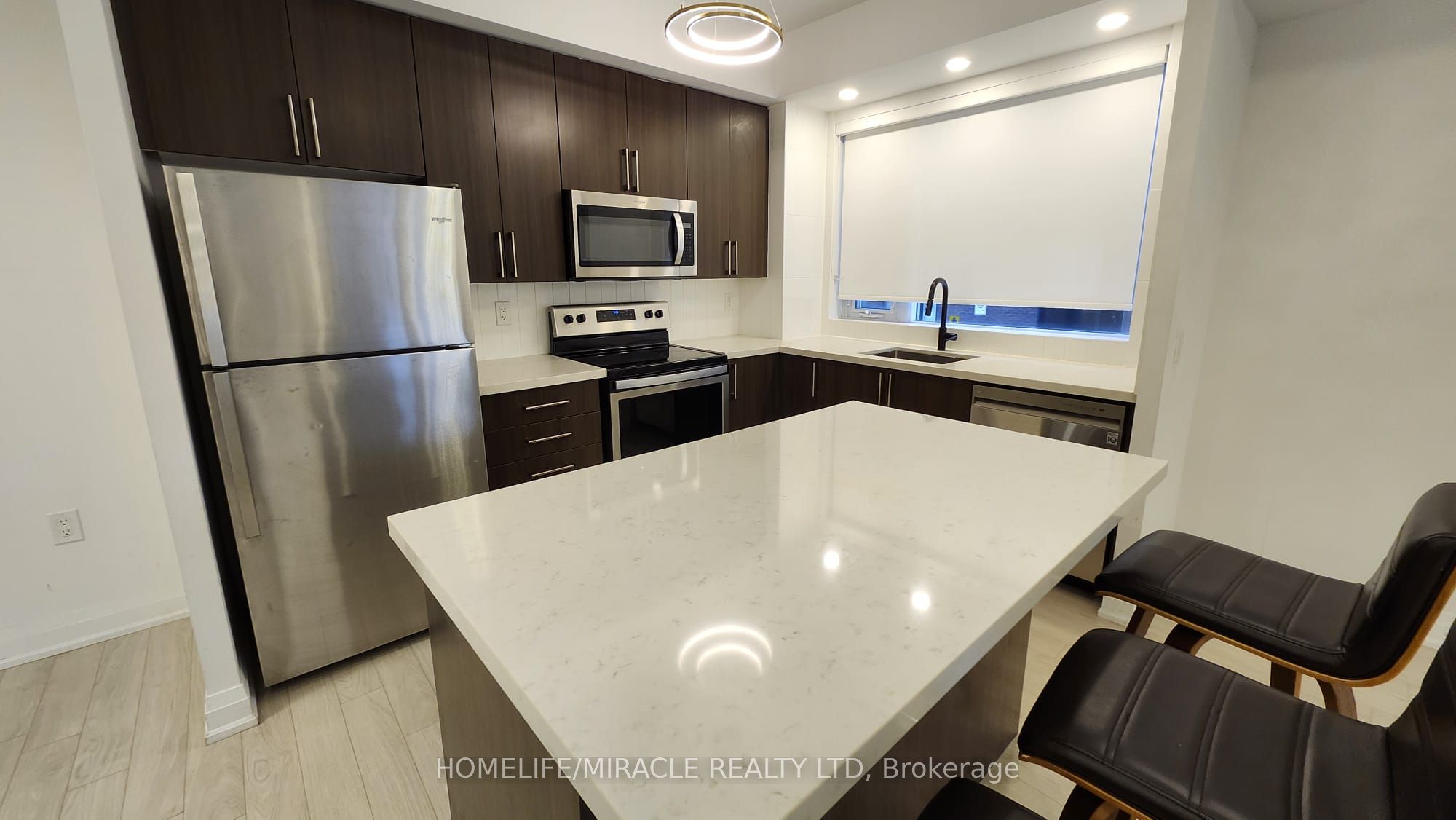 5289 Highway 7 D102 Property Photo 6